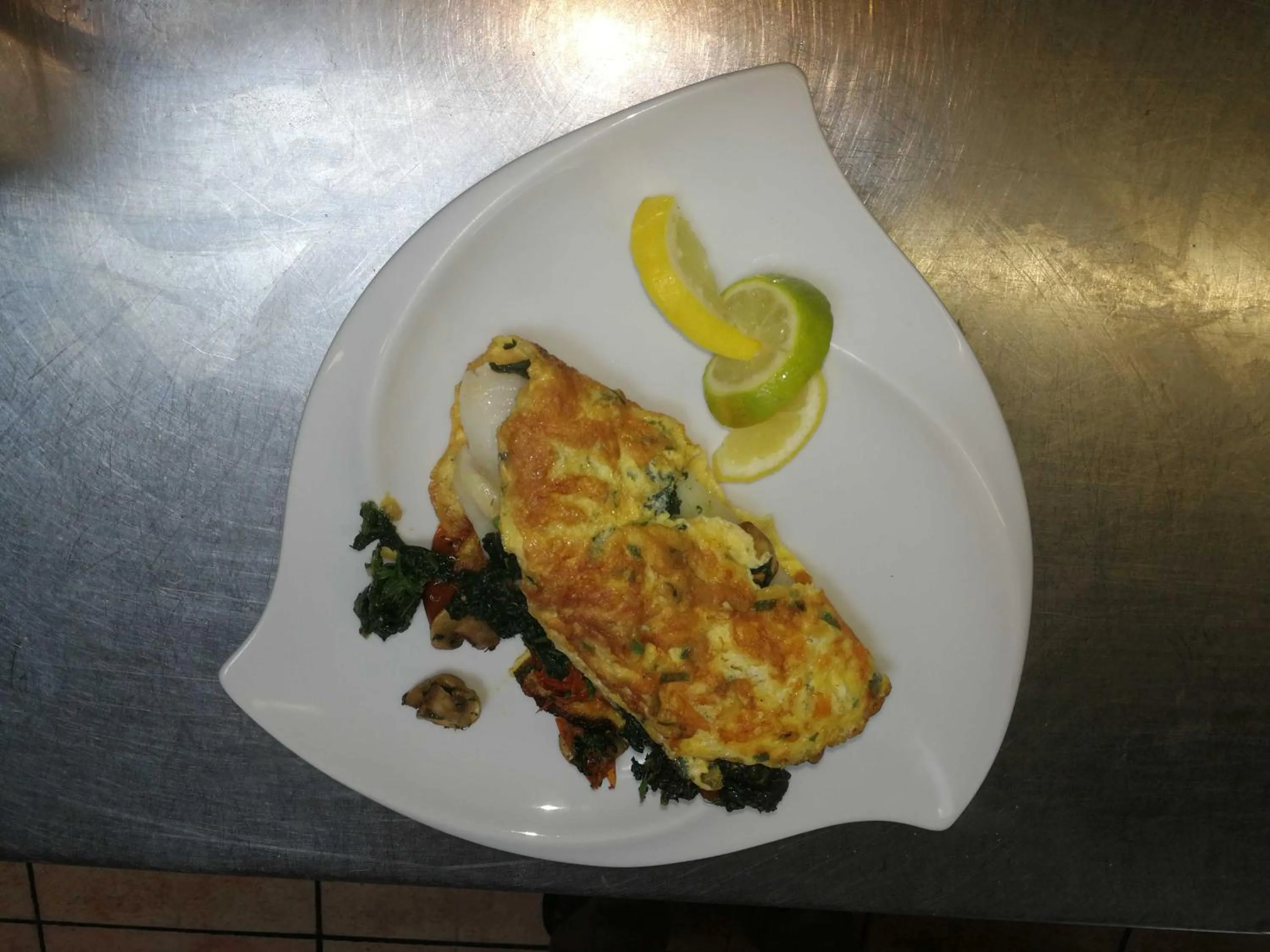 Breakfast in Ferndale Luxury Boutique Bed & Breakfast