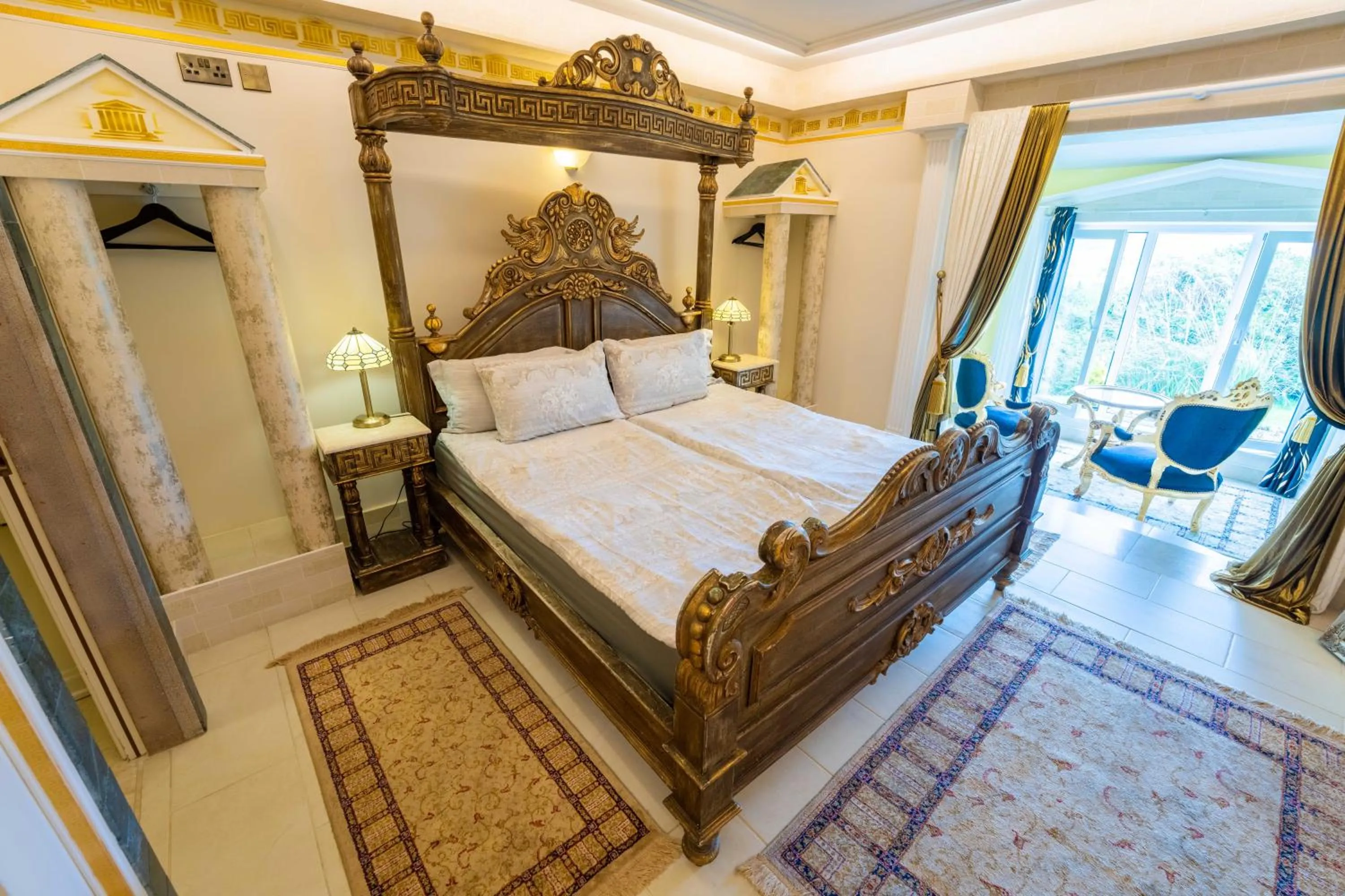 Bed in Ferndale Luxury Boutique Bed & Breakfast