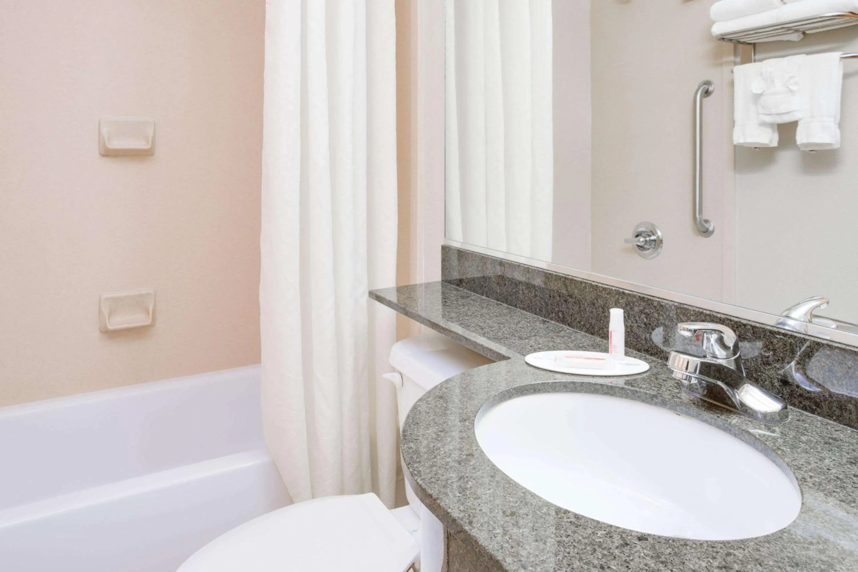 Bathroom in Microtel Inn & Suites by Wyndham Saraland