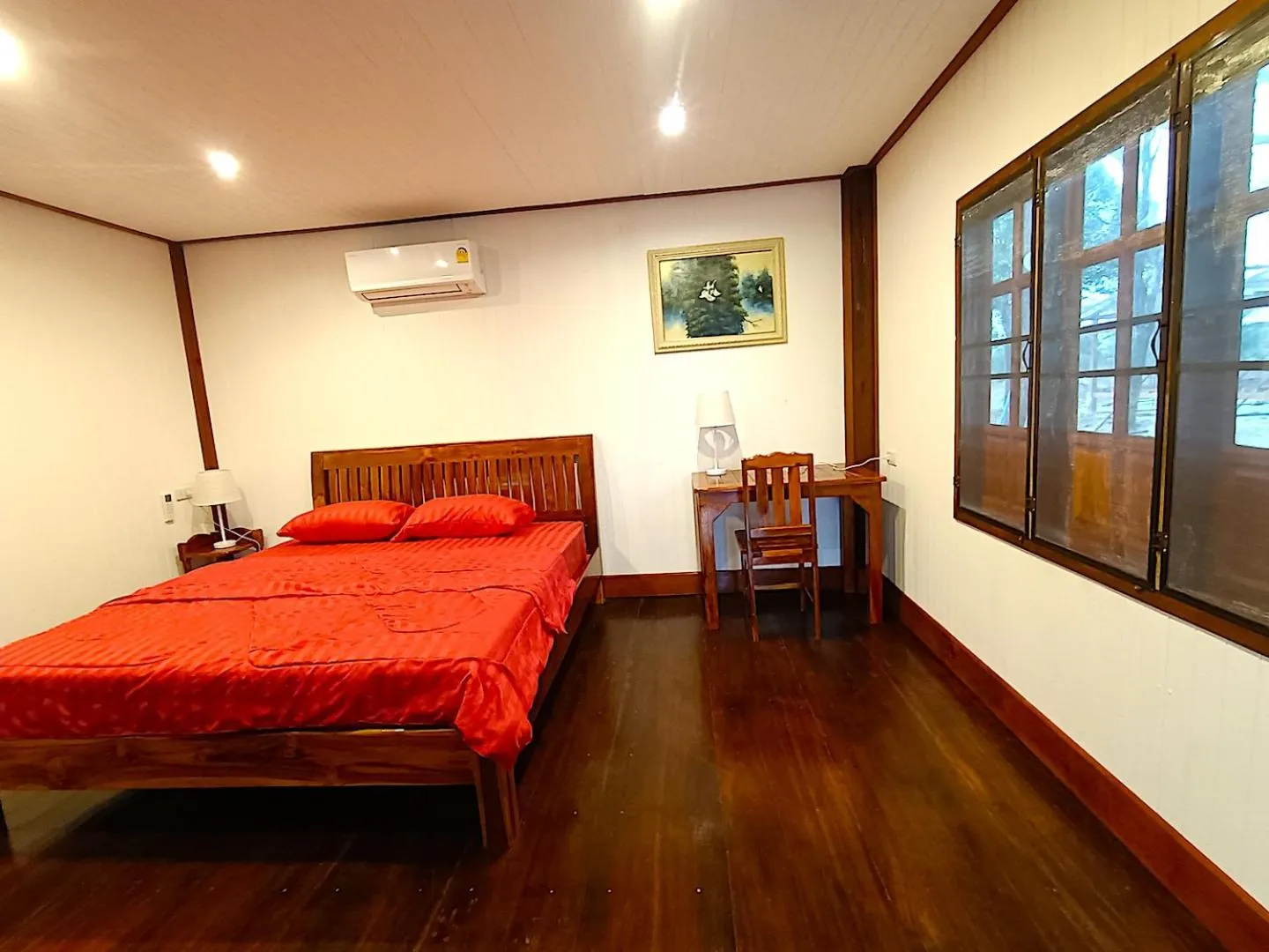 Photo of the whole room, Bed in Isaan Perazim Park