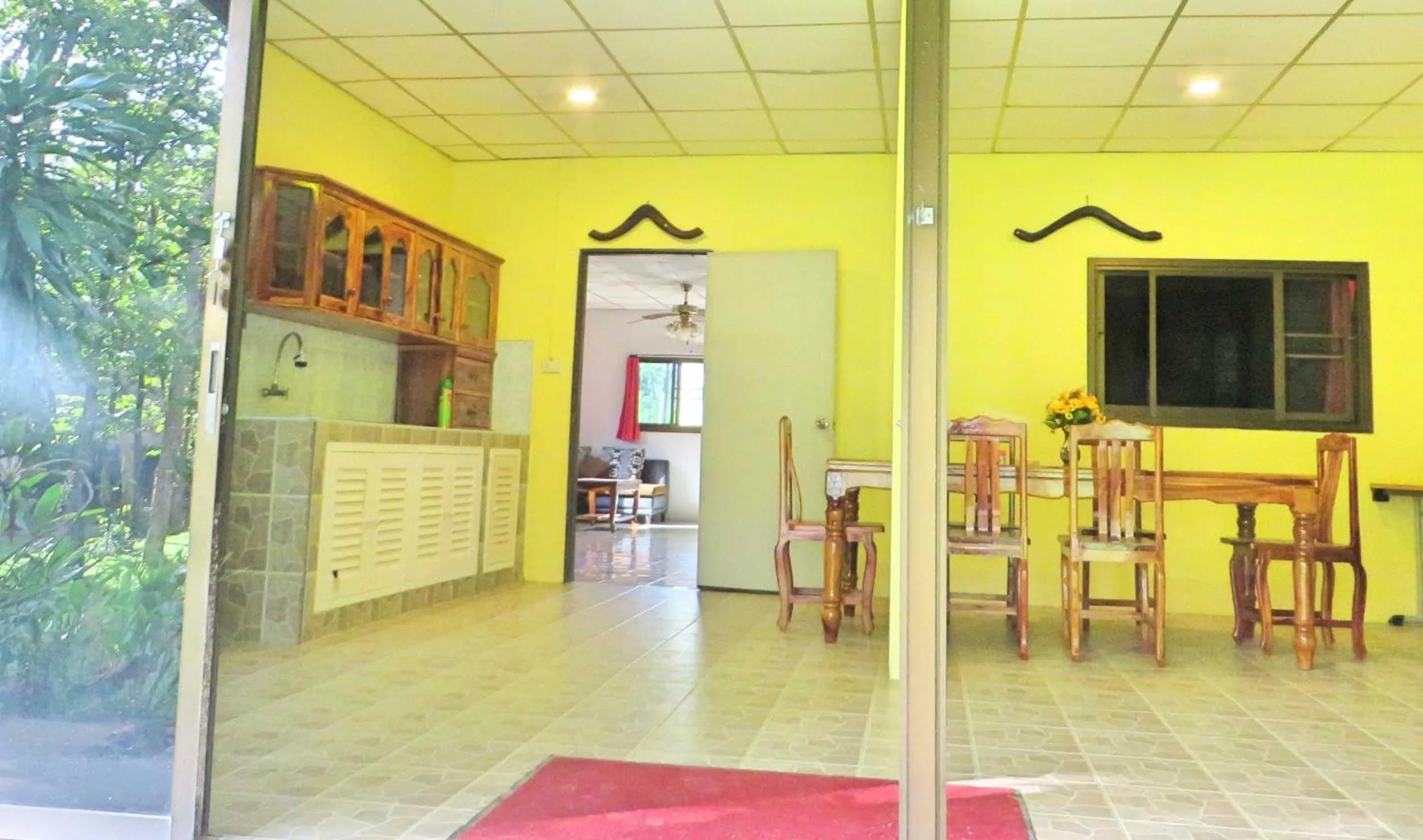 Kitchen or kitchenette in Isaan Perazim Park