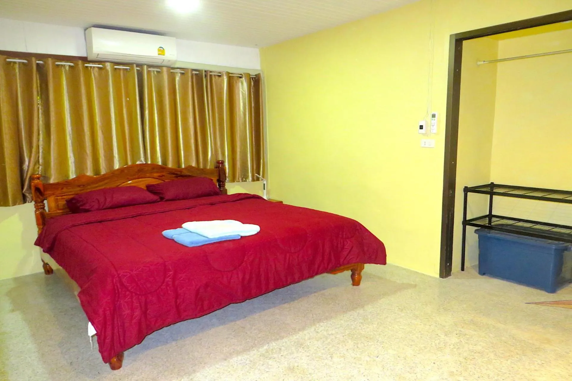 Bed in Isaan Perazim Park