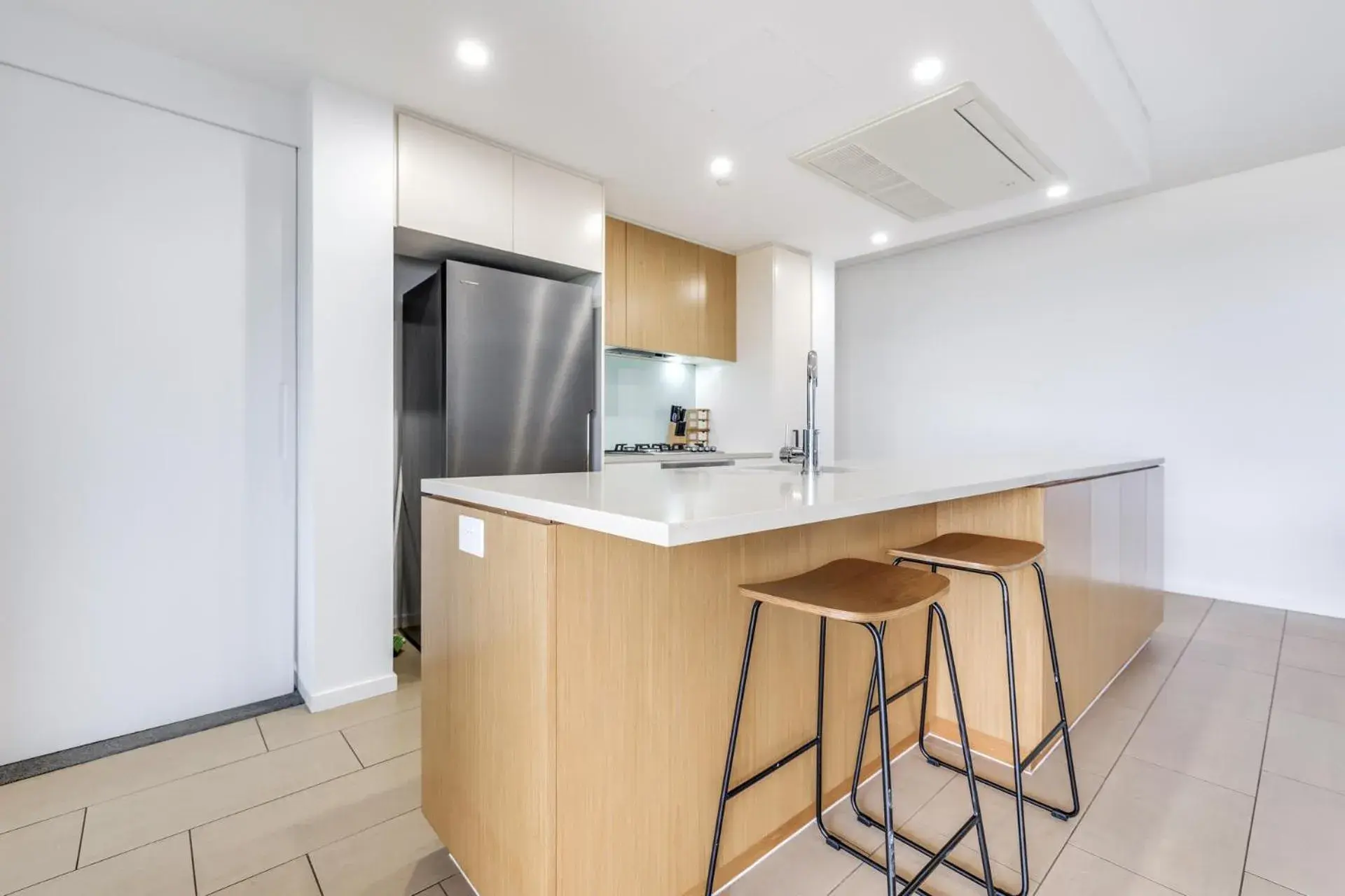 Two-Bedroom Apartment with Water View in Darwin Waterfront Short Stay Apartments Two-Bedroom Apartment with Water View in Darwin Waterfront Short Stay Apartments