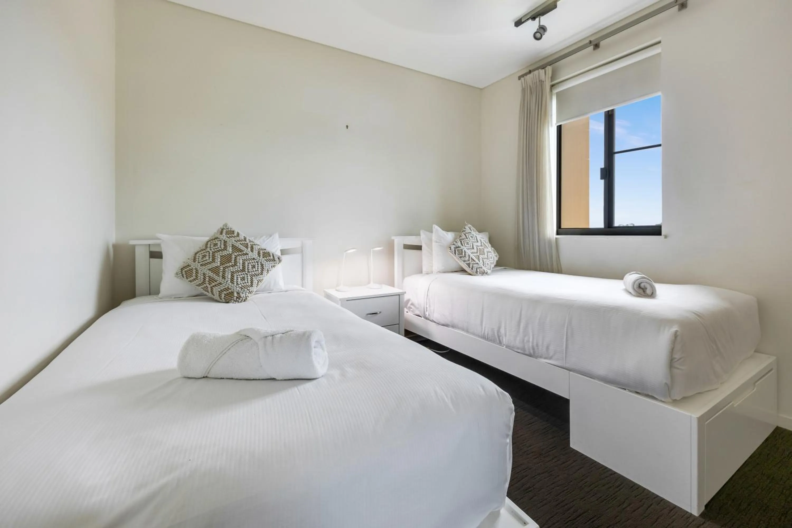 Bedroom, Bed in Darwin Waterfront Short Stay Apartments