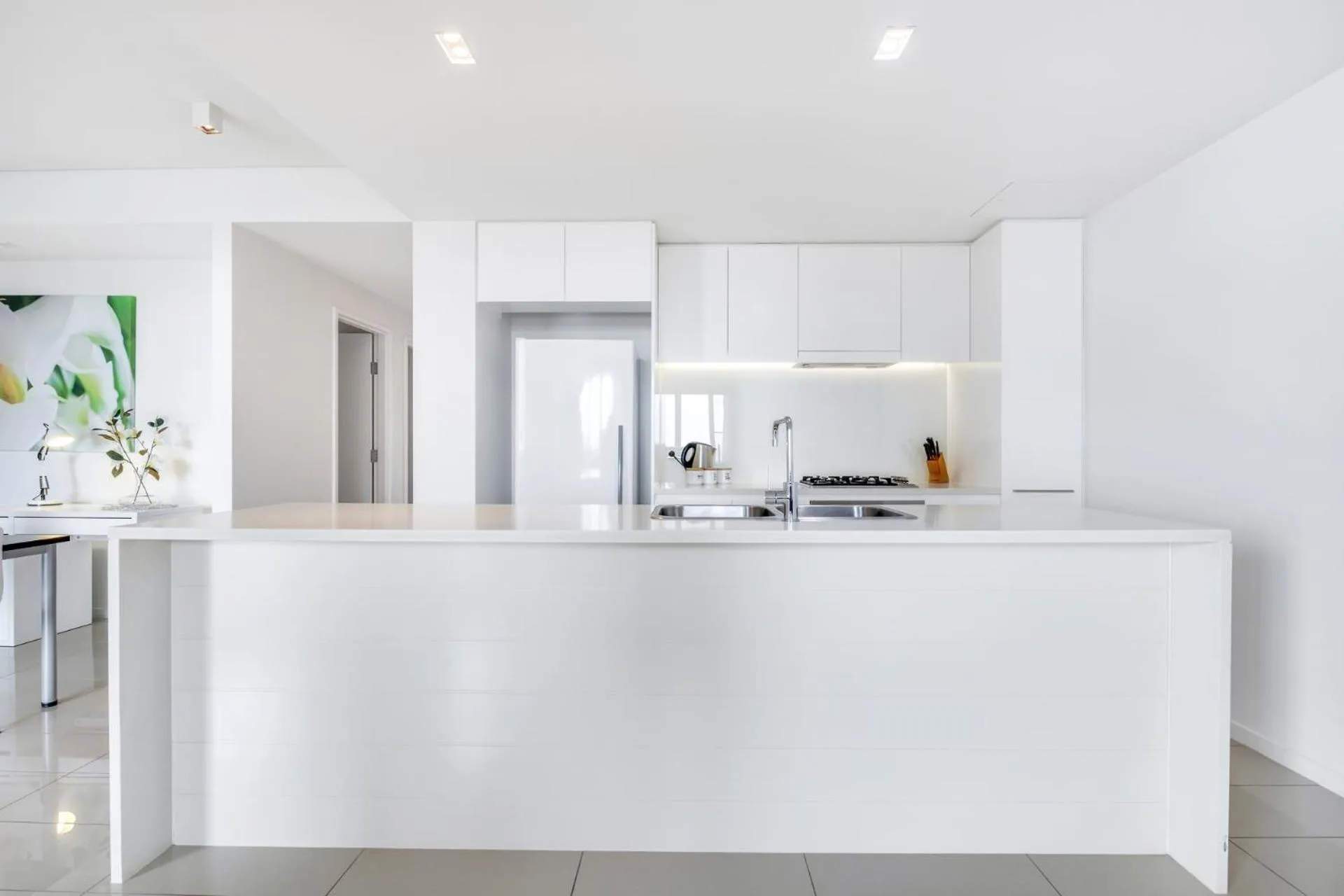 Kitchen or kitchenette in Darwin Waterfront Short Stay Apartments