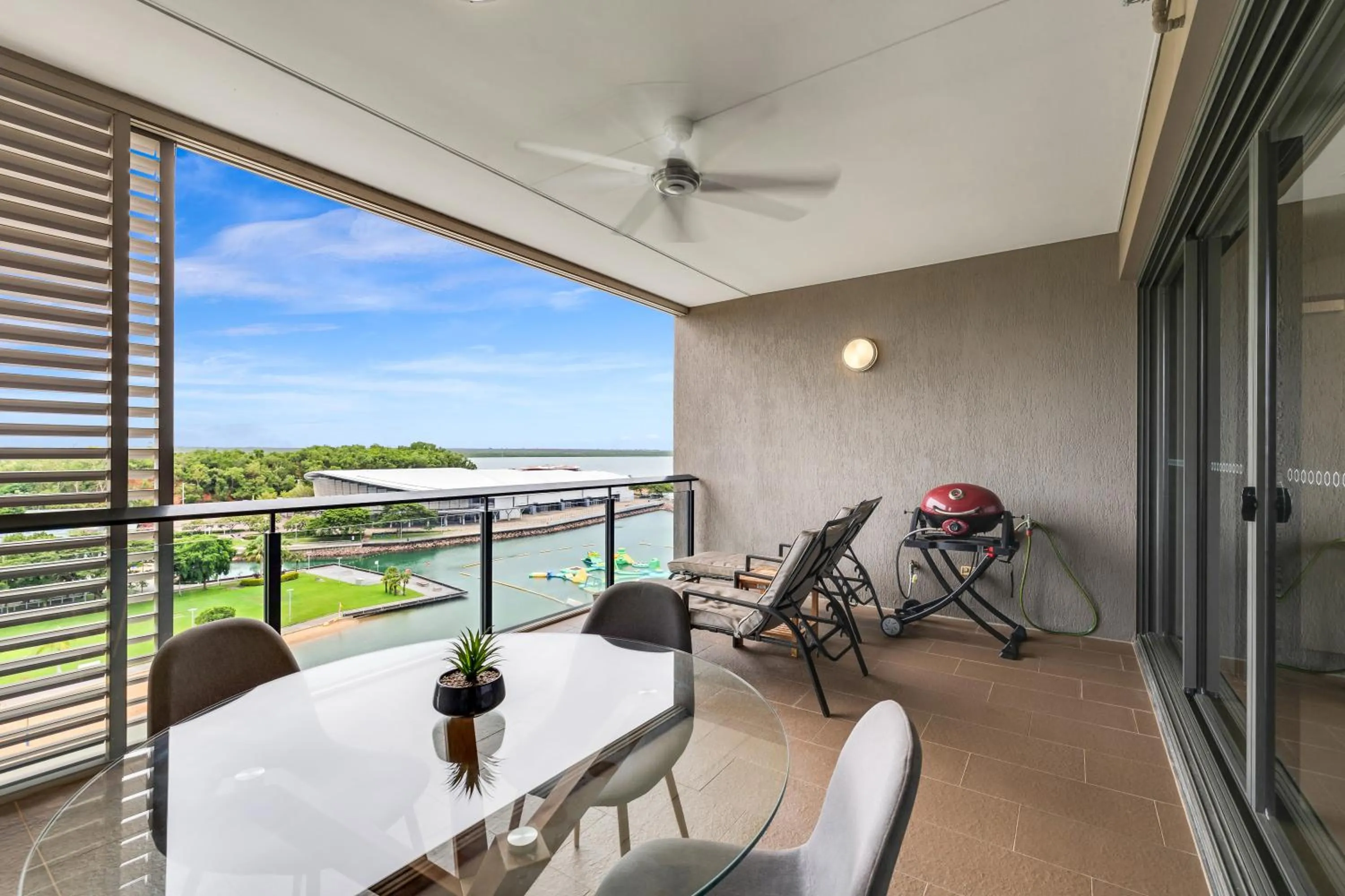 Balcony/Terrace in Darwin Waterfront Short Stay Apartments
