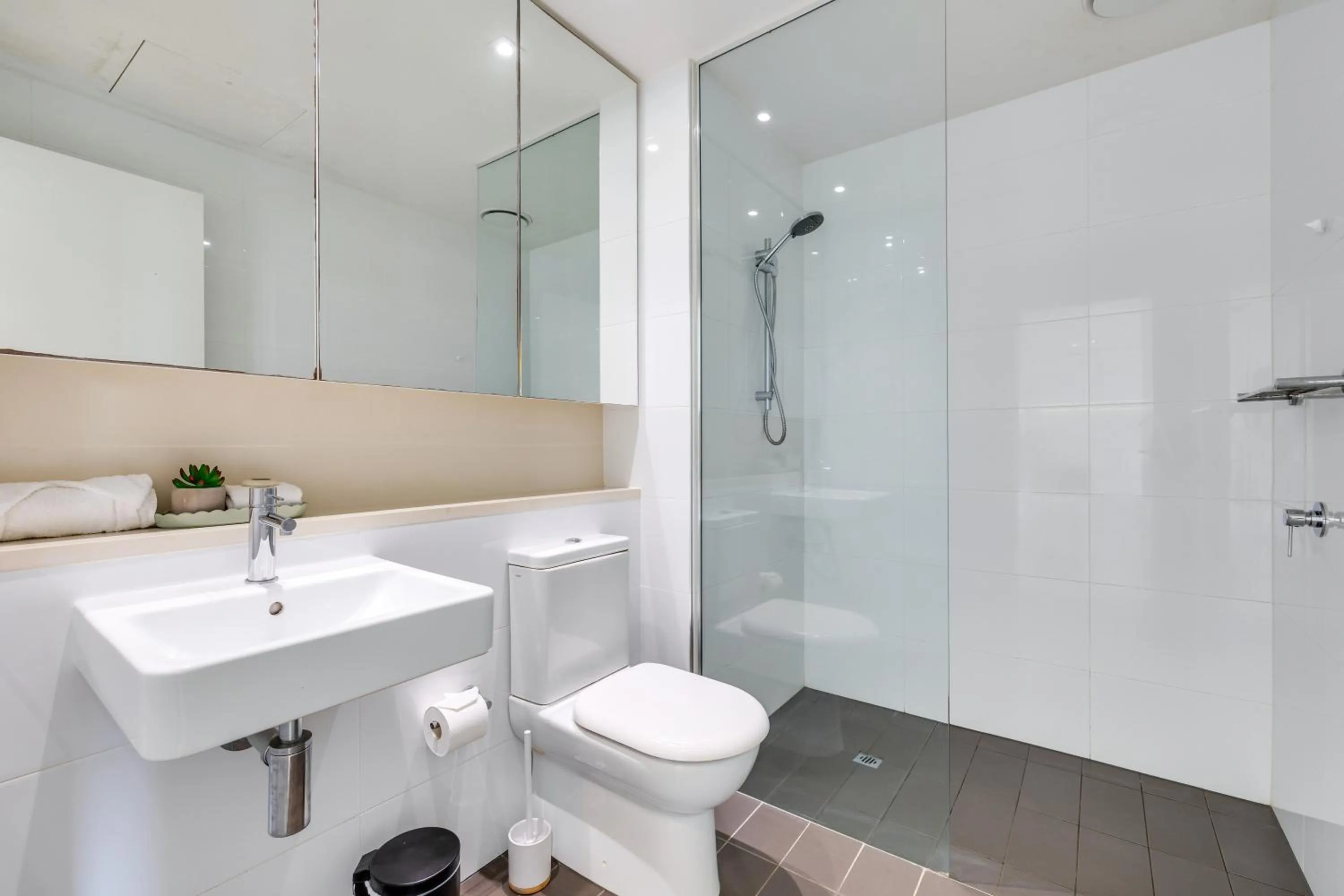 Bathroom in Darwin Waterfront Short Stay Apartments