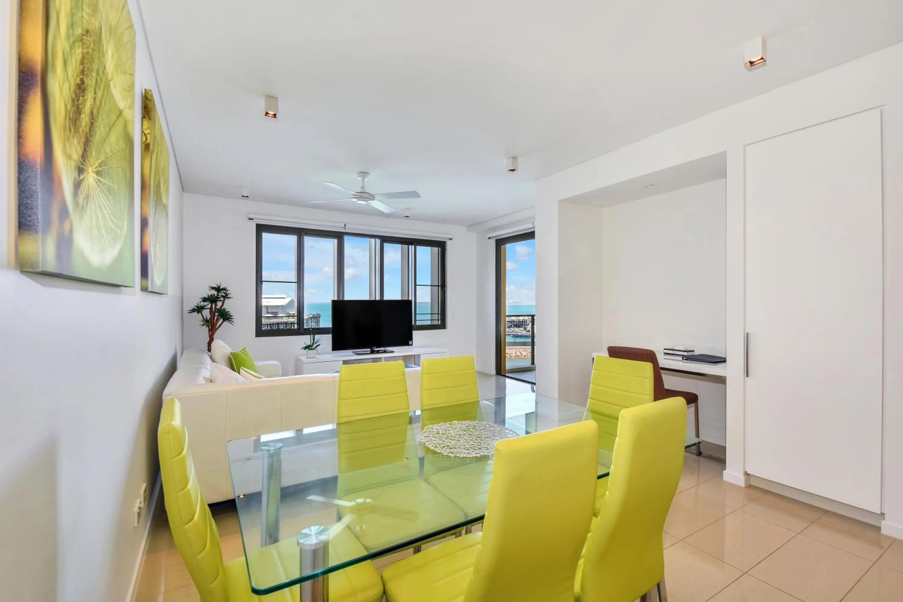 Living room in Darwin Waterfront Short Stay Apartments