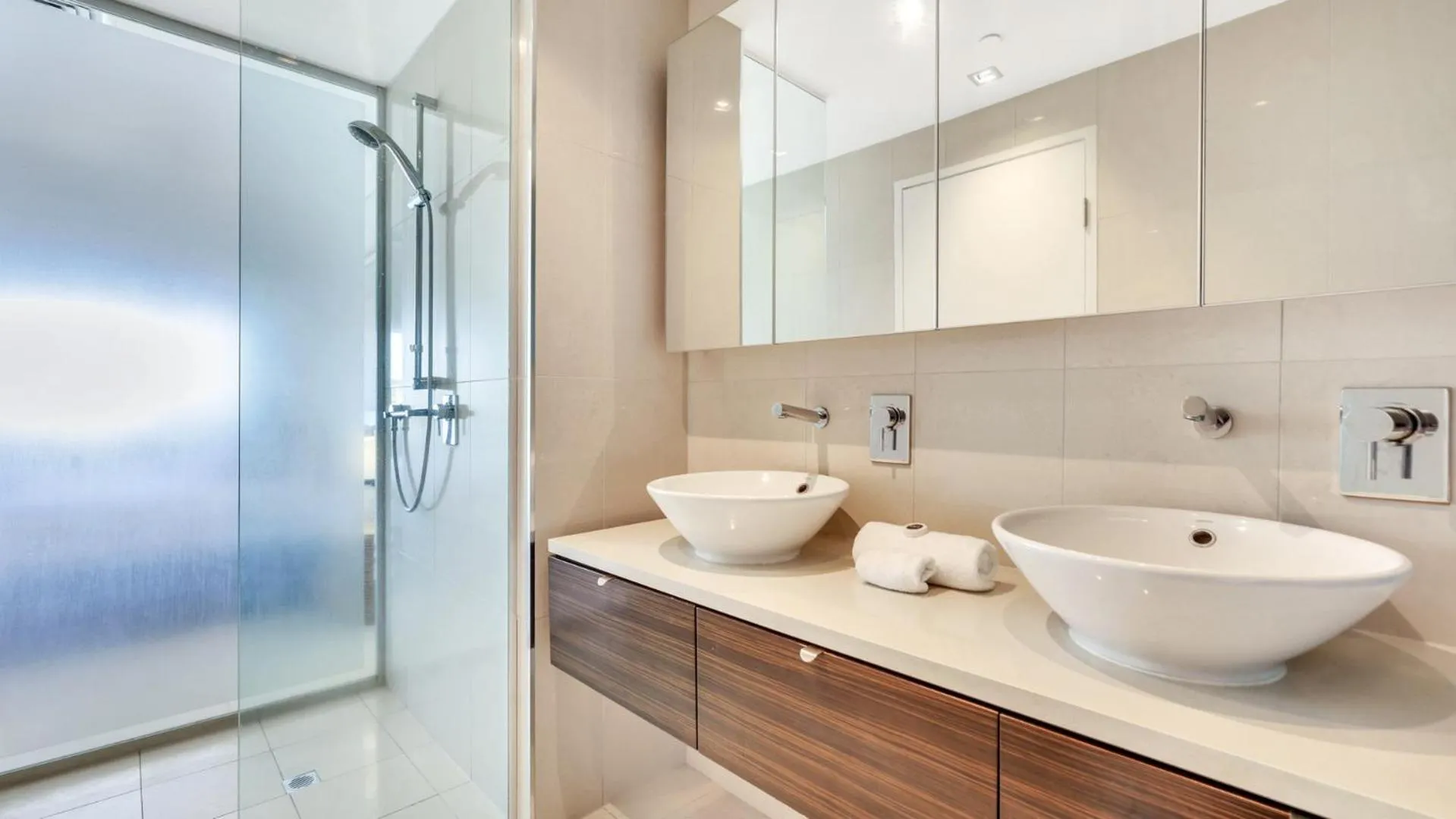 Bathroom in Darwin Waterfront Short Stay Apartments