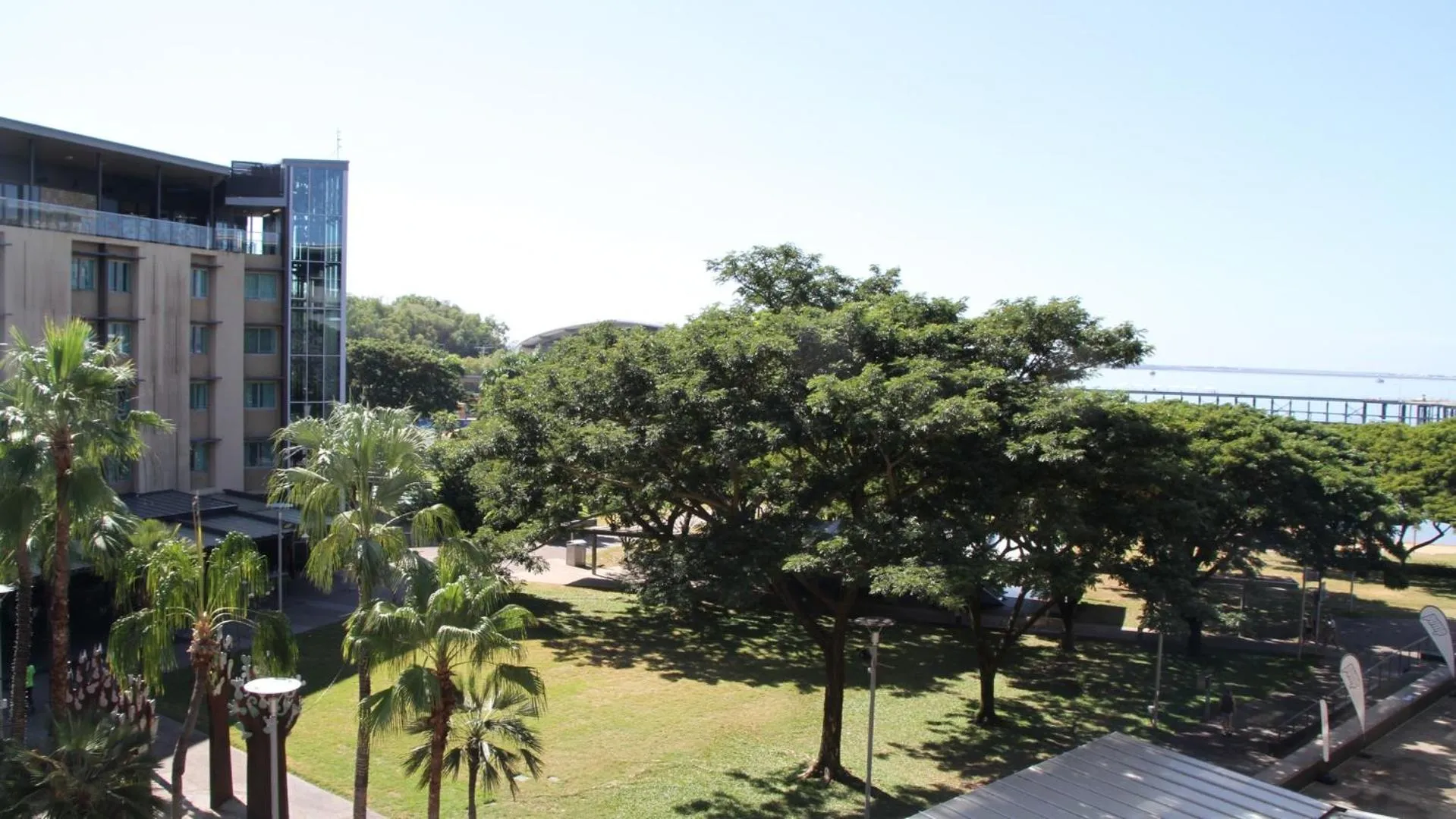 Day in Darwin Waterfront Short Stay Apartments