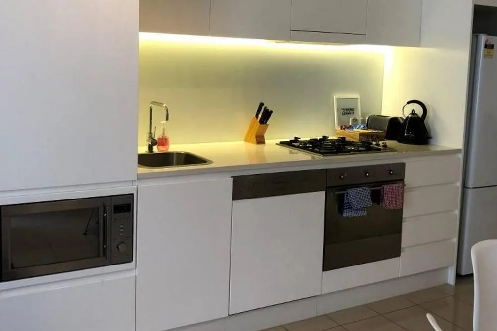 Kitchen or kitchenette in Darwin Waterfront Short Stay Apartments