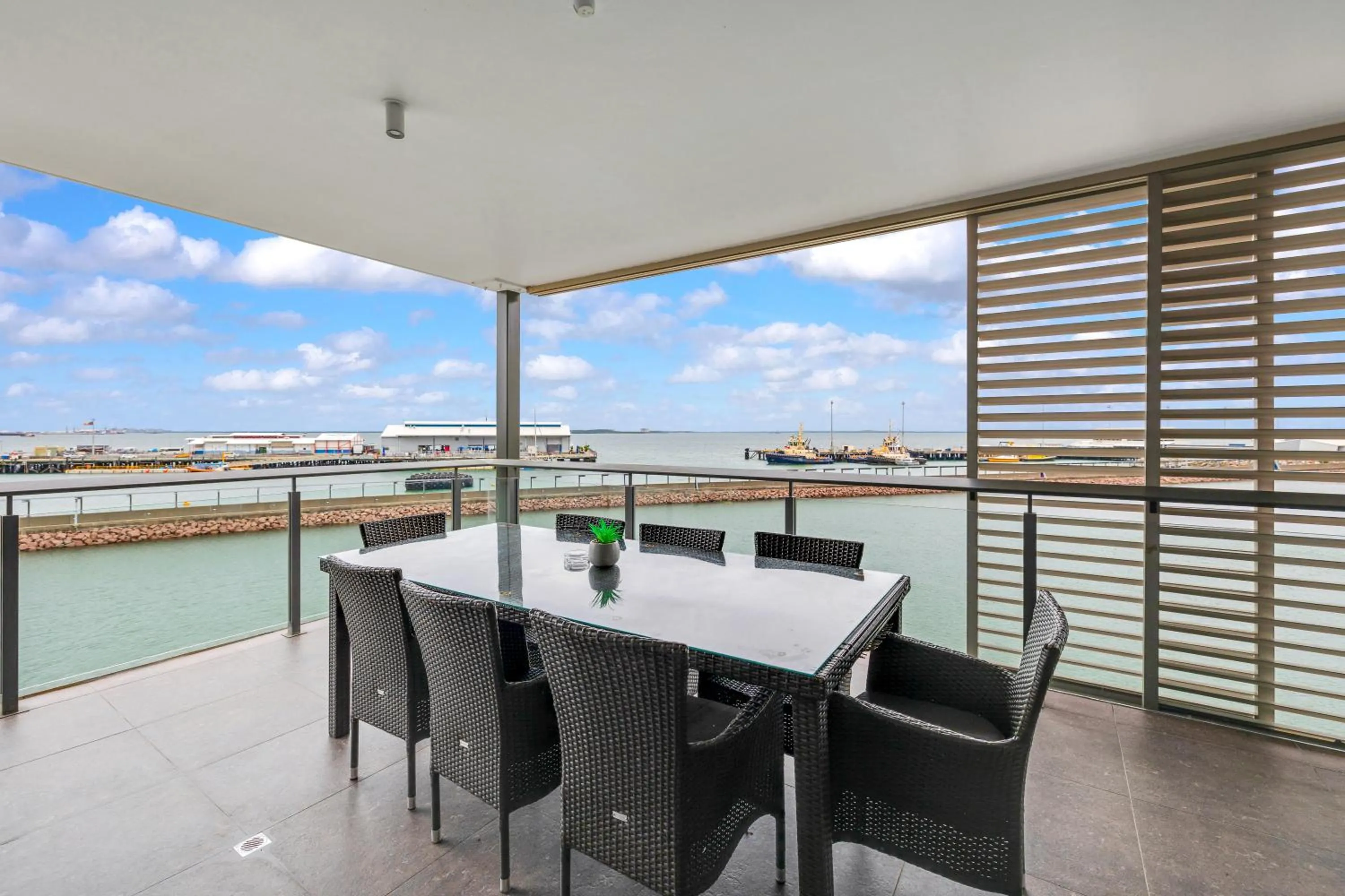 Balcony/Terrace in Darwin Waterfront Short Stay Apartments