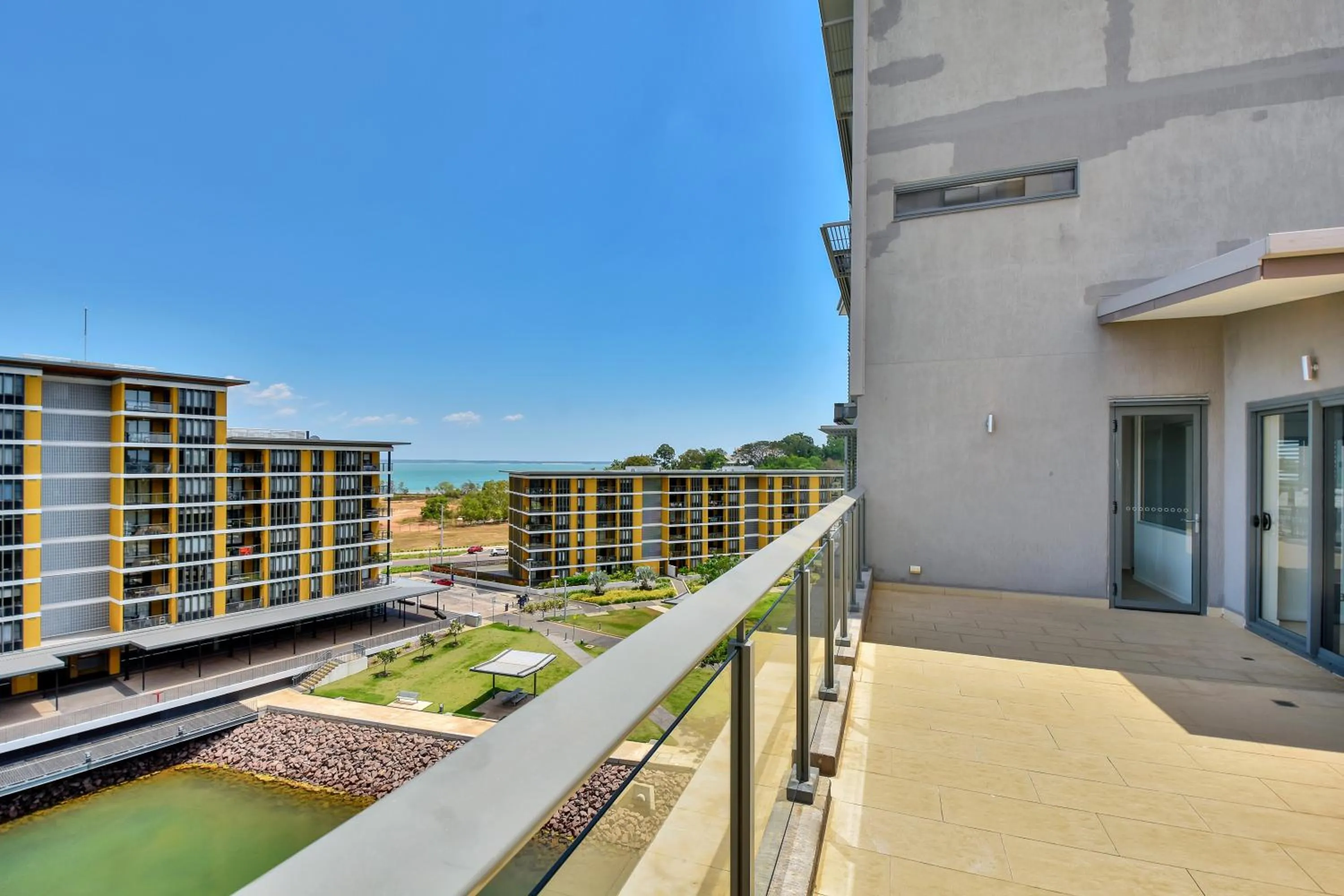 Balcony/Terrace in Darwin Waterfront Short Stay Apartments