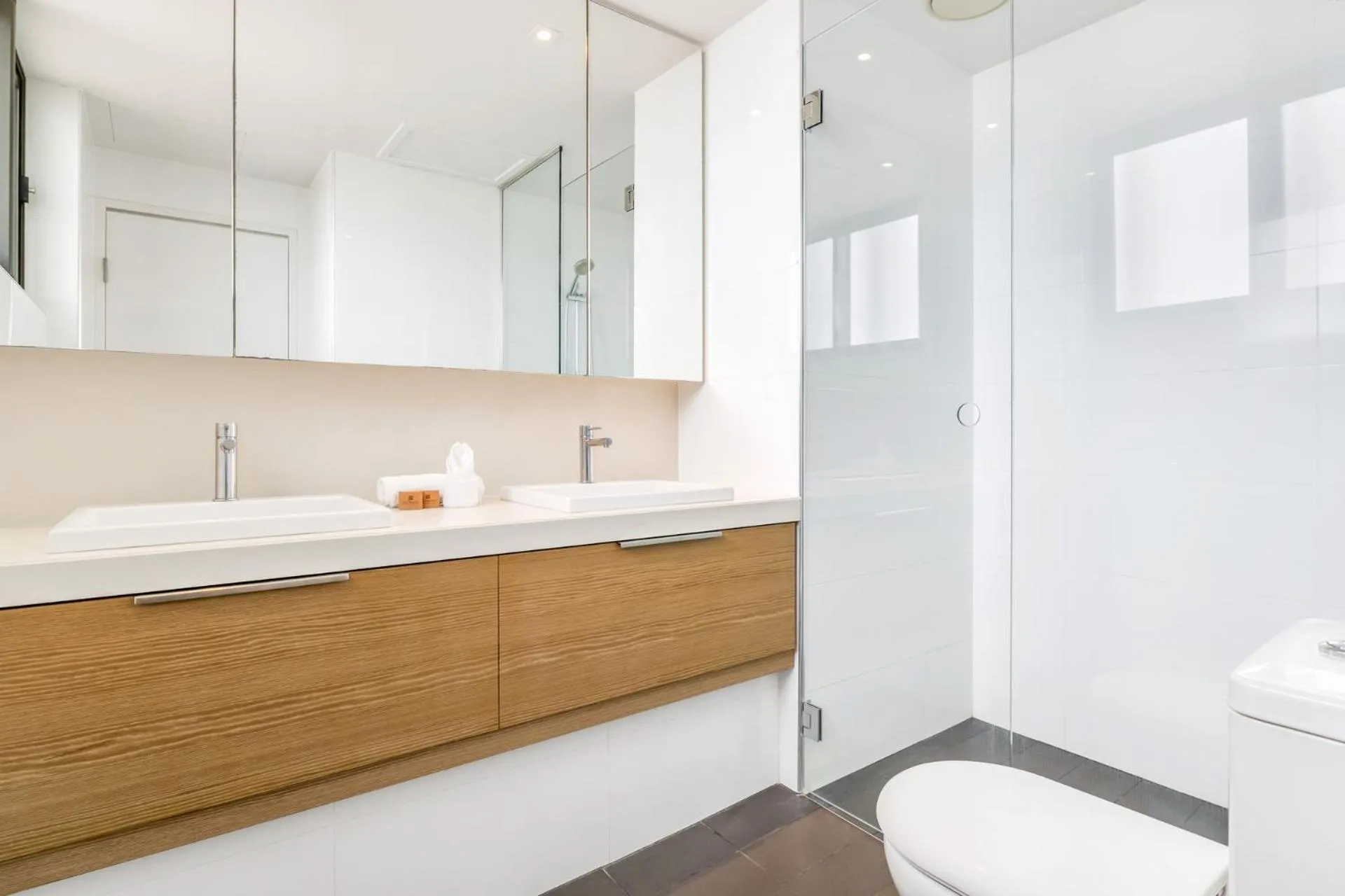 Bathroom in Darwin Waterfront Short Stay Apartments