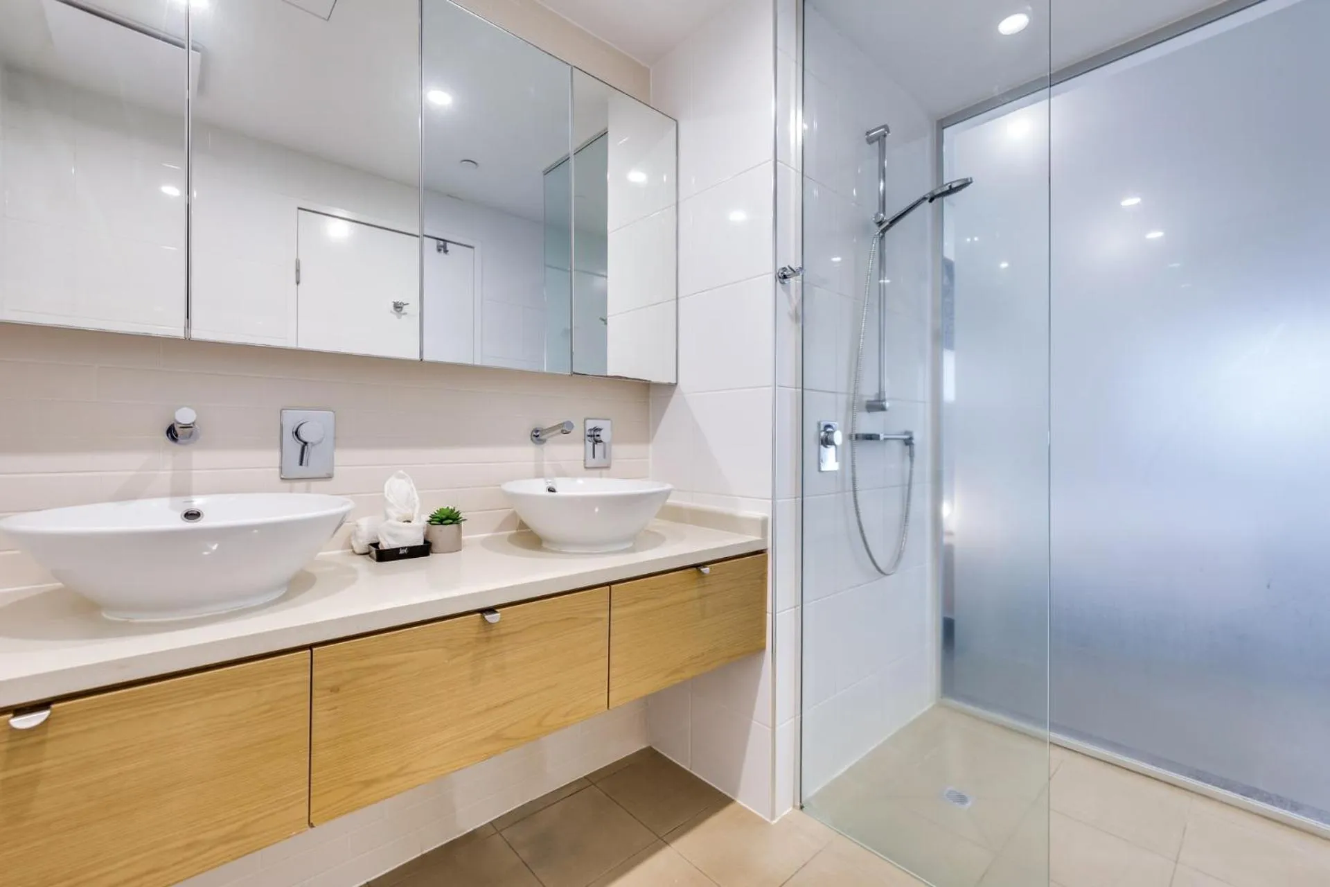 Bathroom in Darwin Waterfront Short Stay Apartments