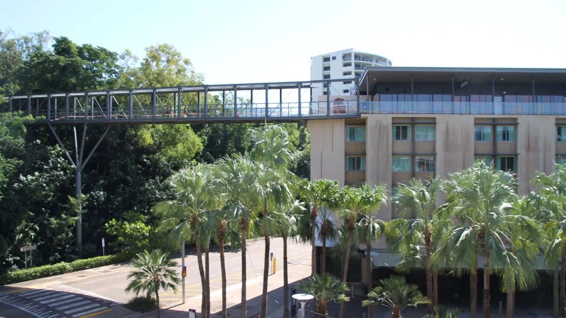 Day in Darwin Waterfront Short Stay Apartments