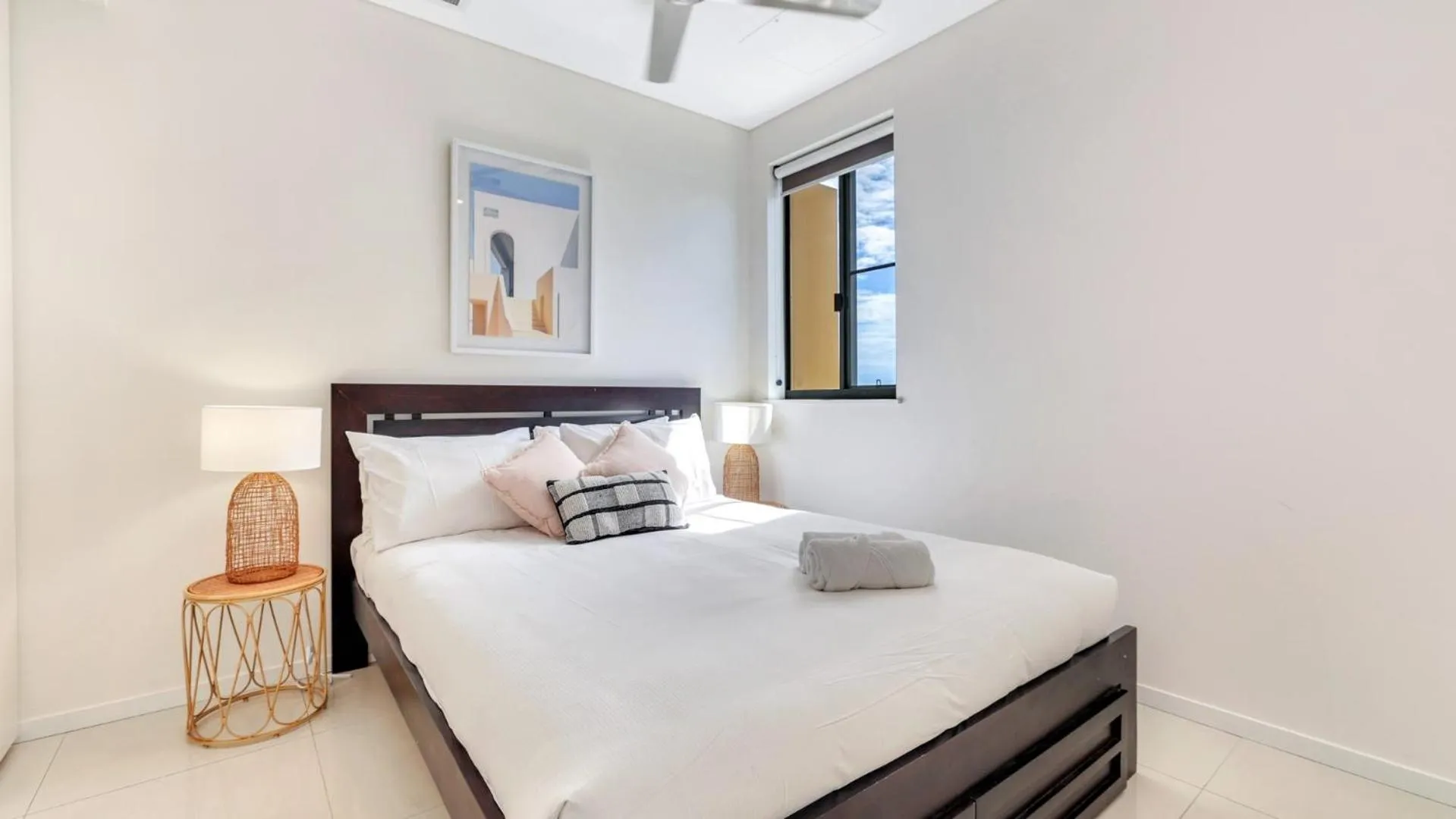 Bedroom, Bed in Darwin Waterfront Short Stay Apartments