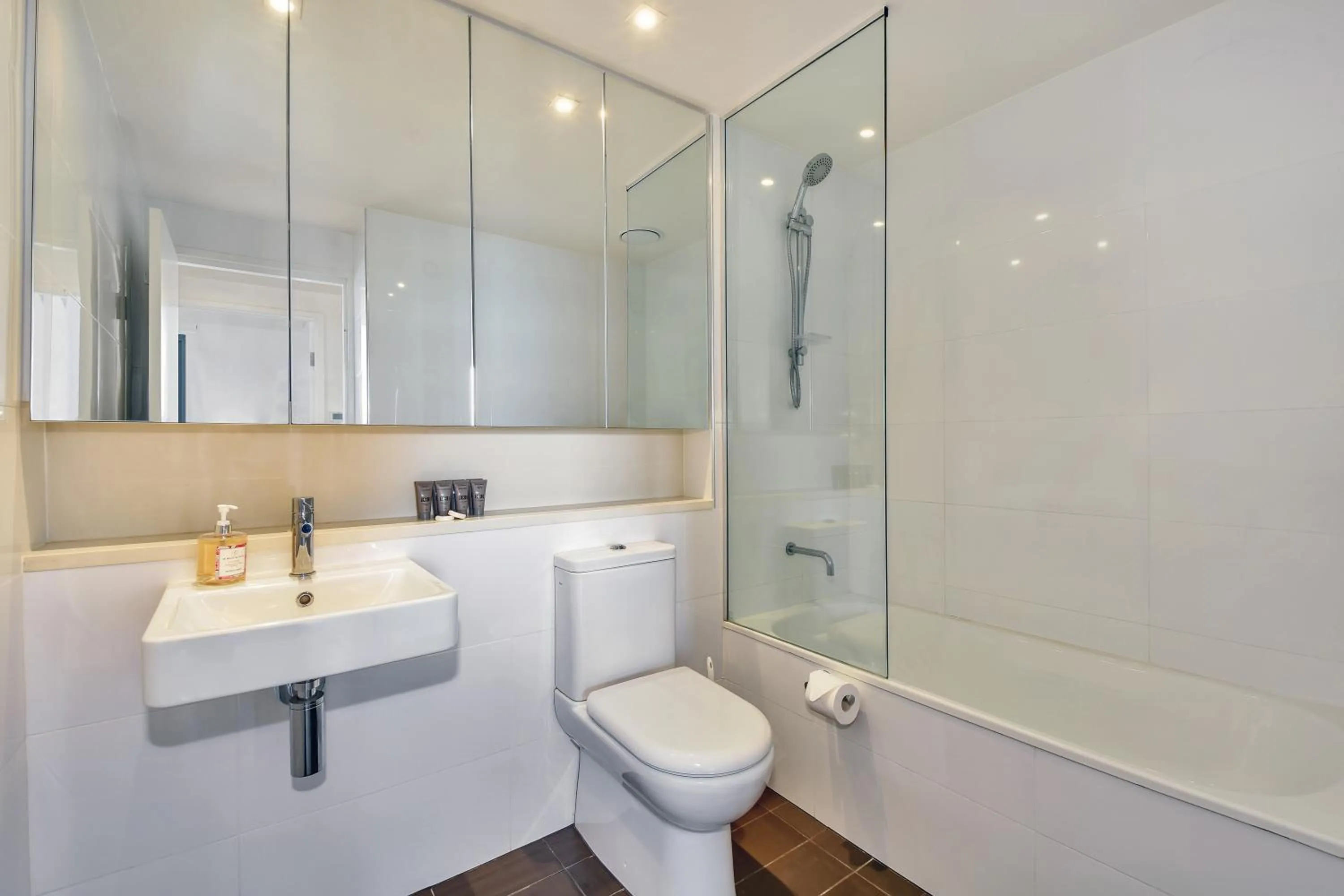 Bathroom in Darwin Waterfront Short Stay Apartments