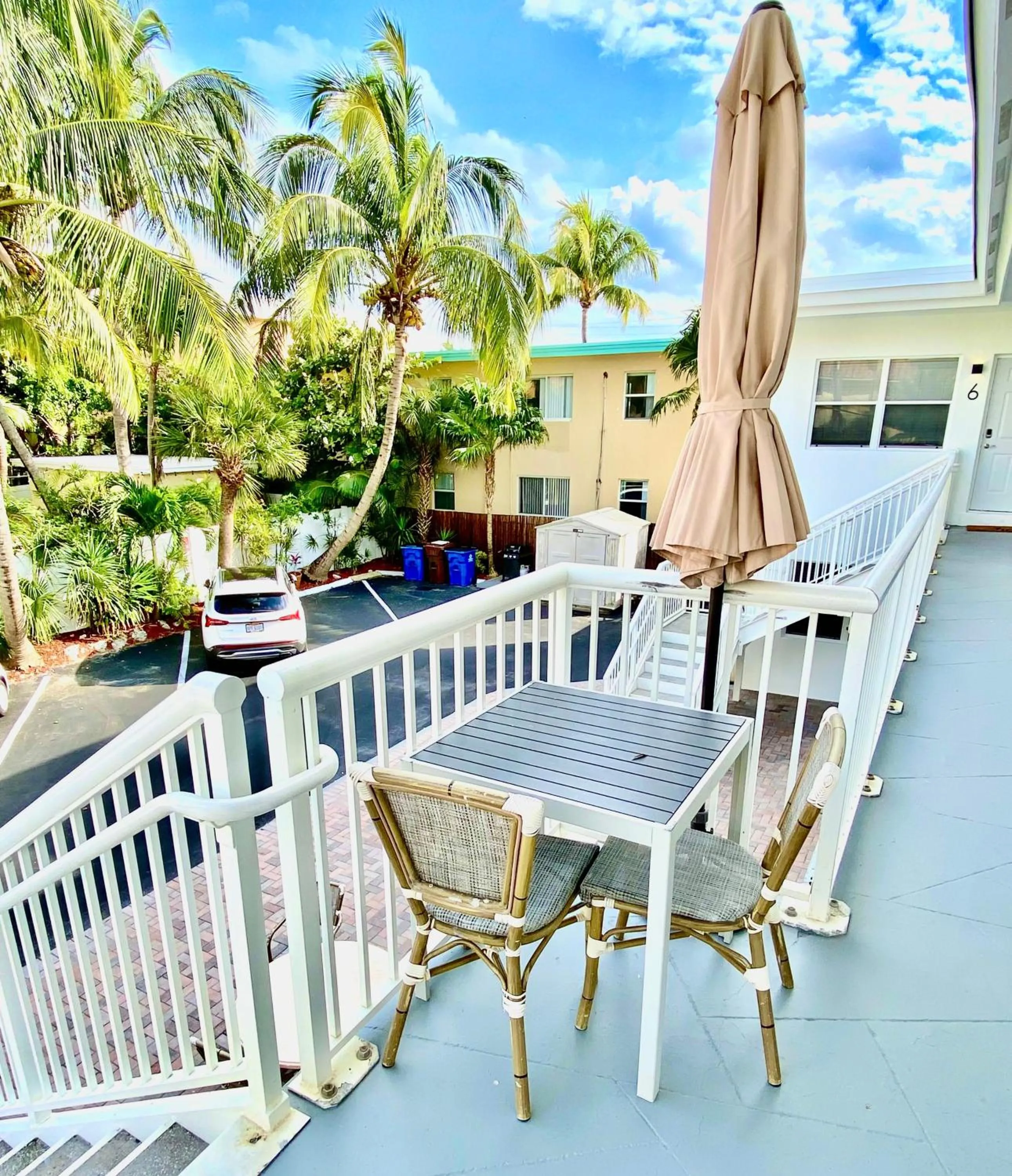 Property building in Southwinds Inn by The Gold Nests