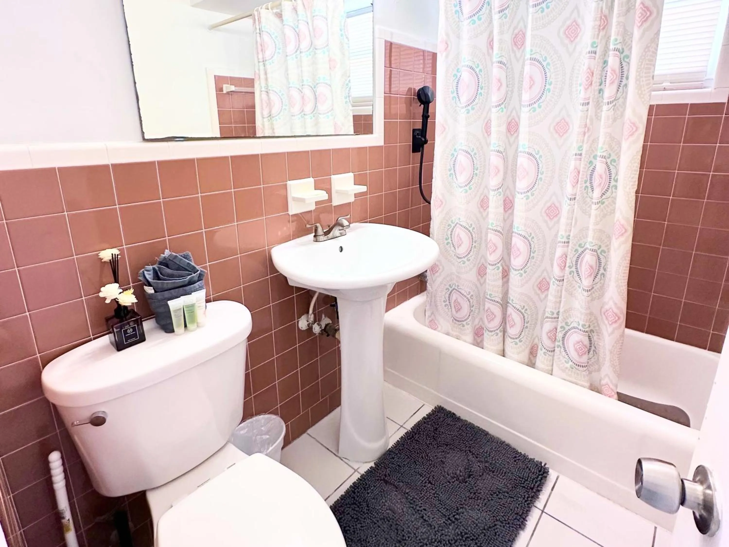 Shower in Southwinds Inn by The Gold Nests