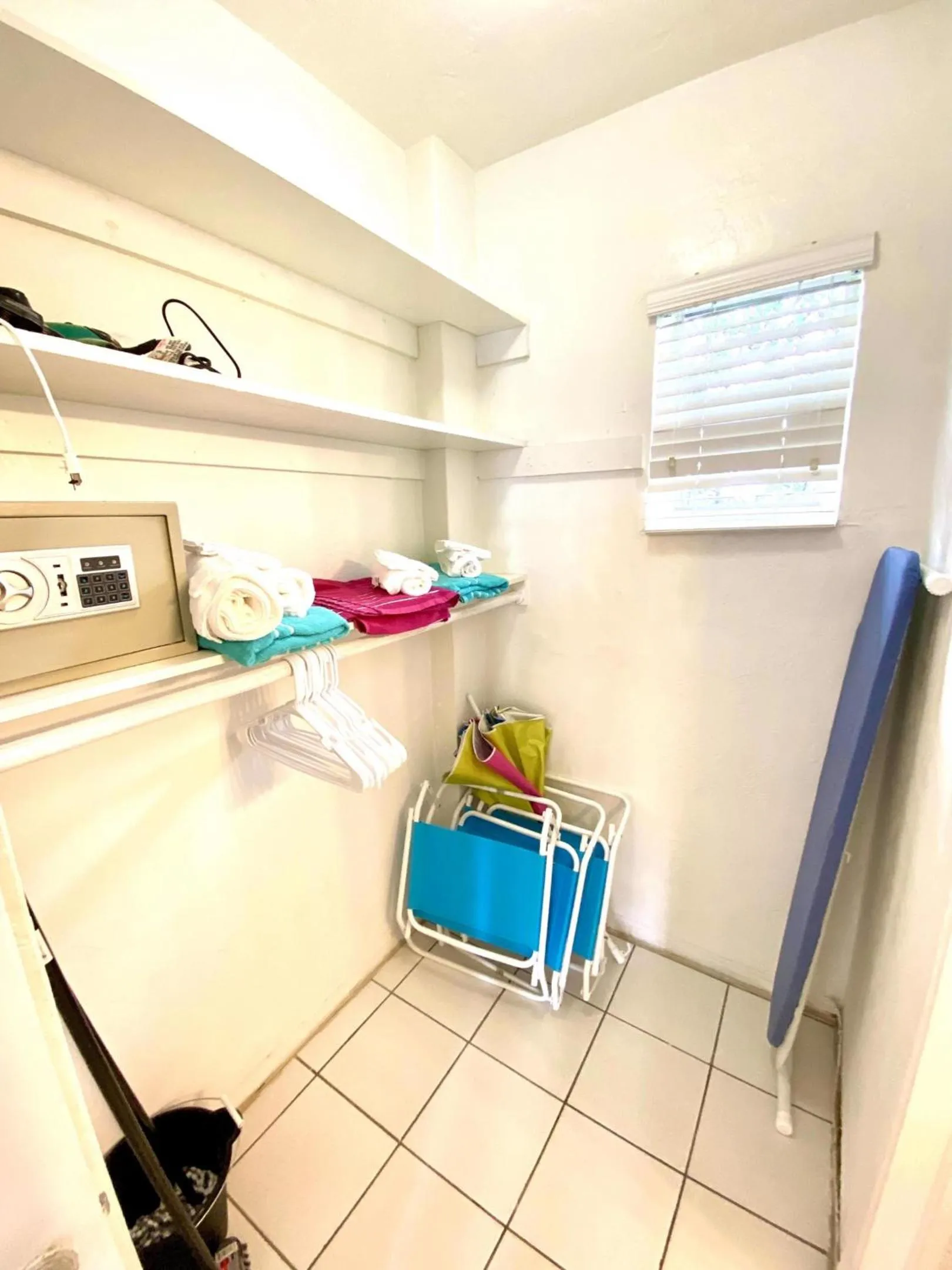 Property building in Southwinds Inn by The Gold Nests