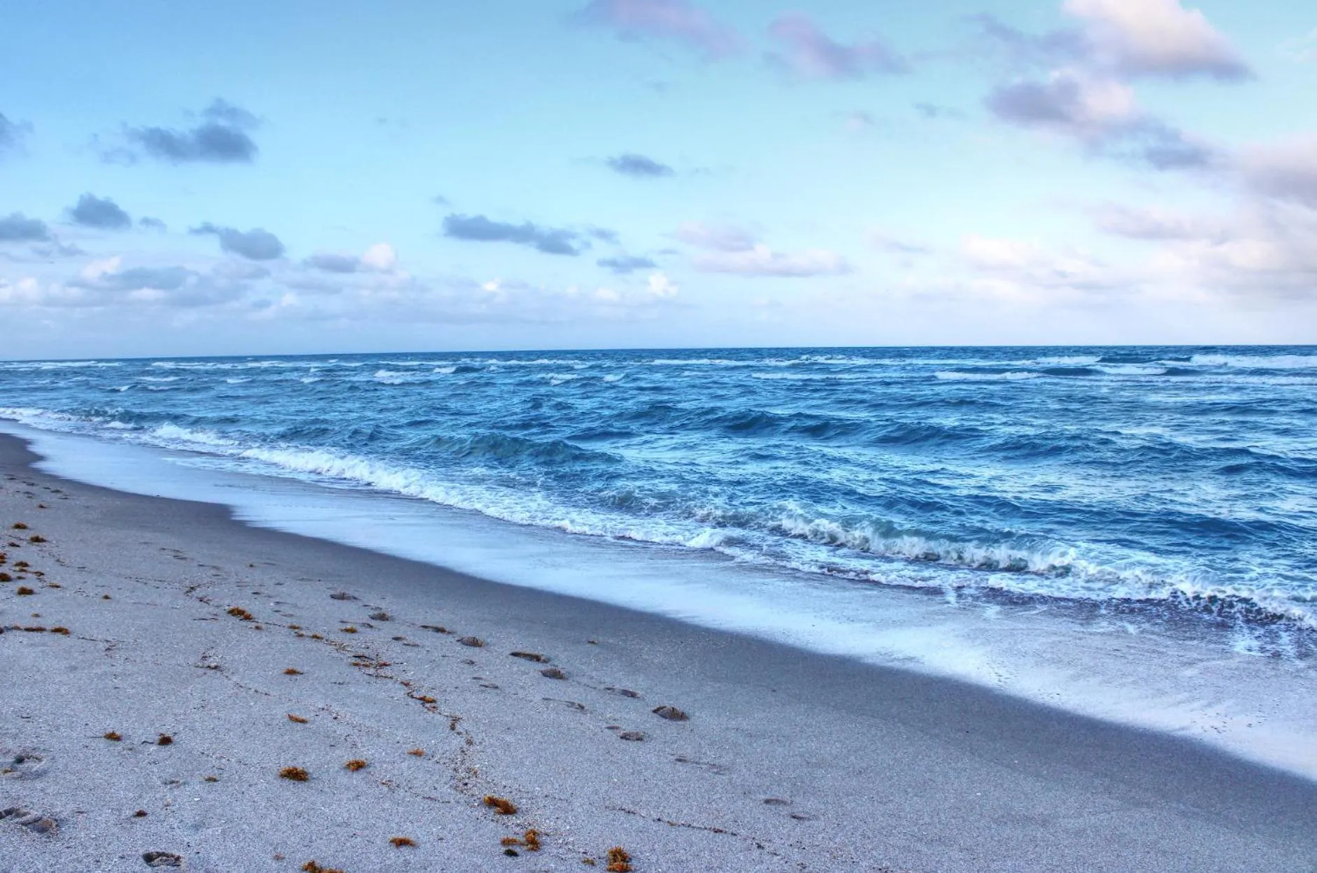 Beach in Southwinds Inn by The Gold Nests