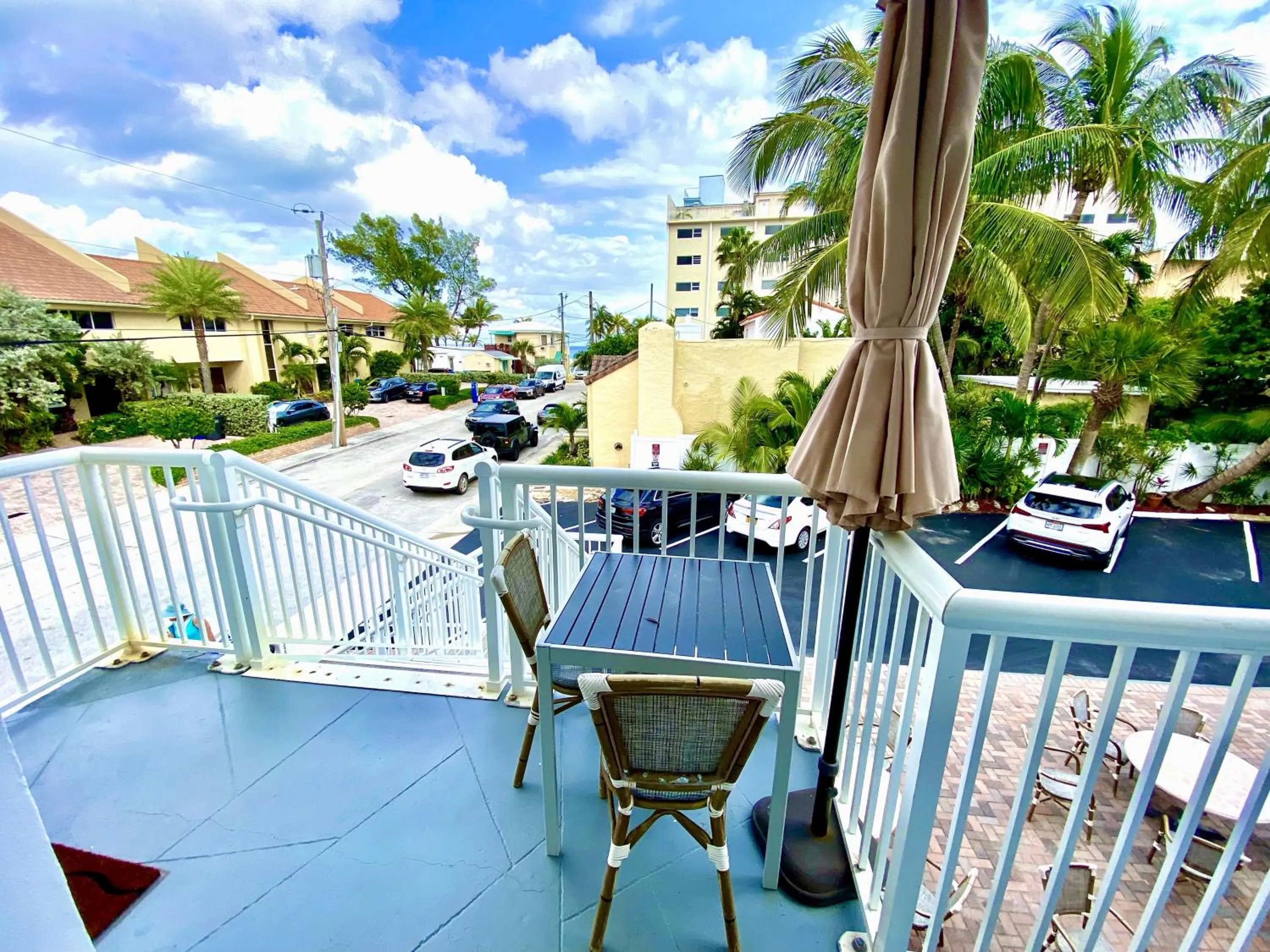 Balcony/Terrace in Southwinds Inn by The Gold Nests