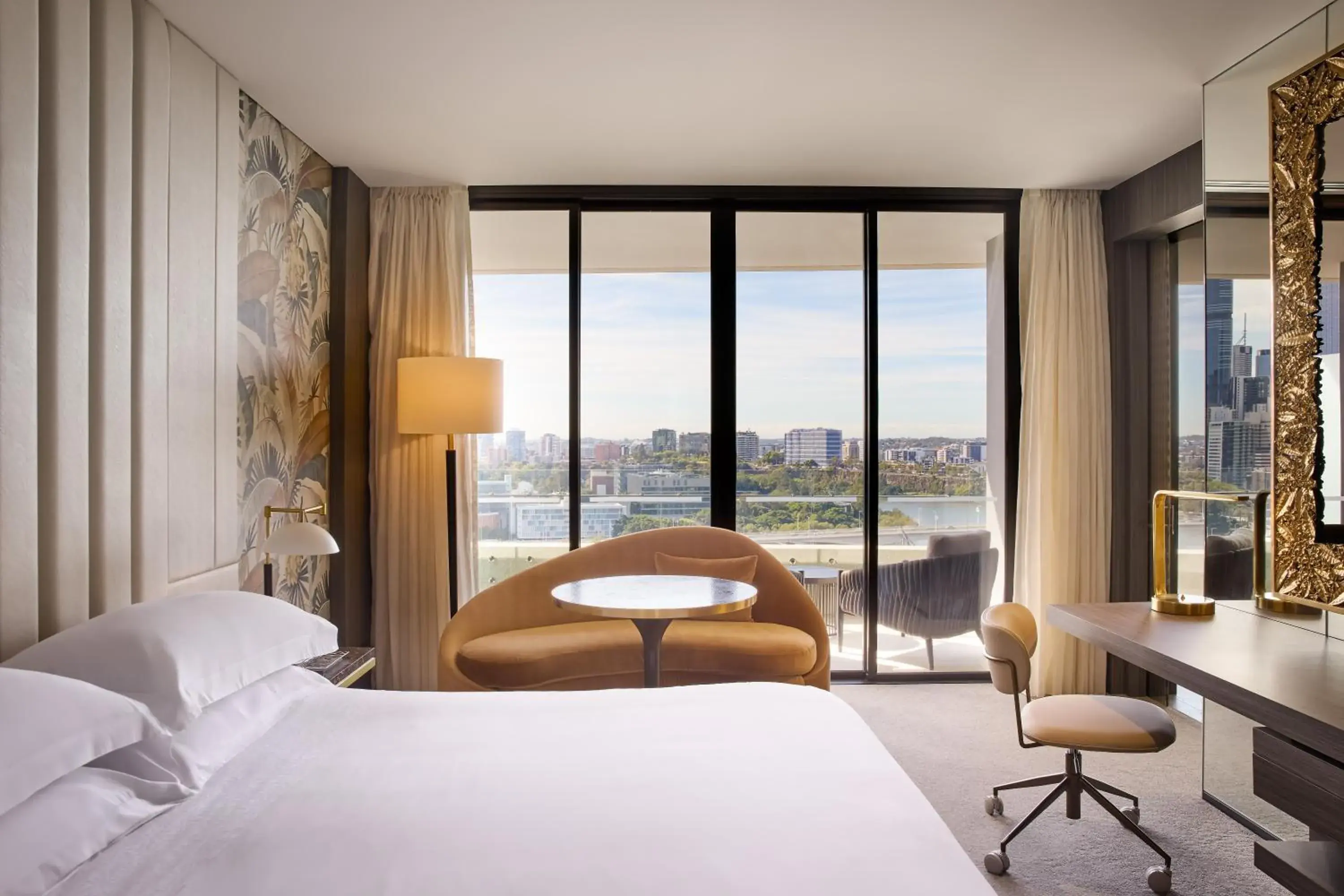 Exquisite Suite with with Free Wifi in Emporium Hotel South Bank Exquisite Suite with with Free Wifi in Emporium Hotel South Bank