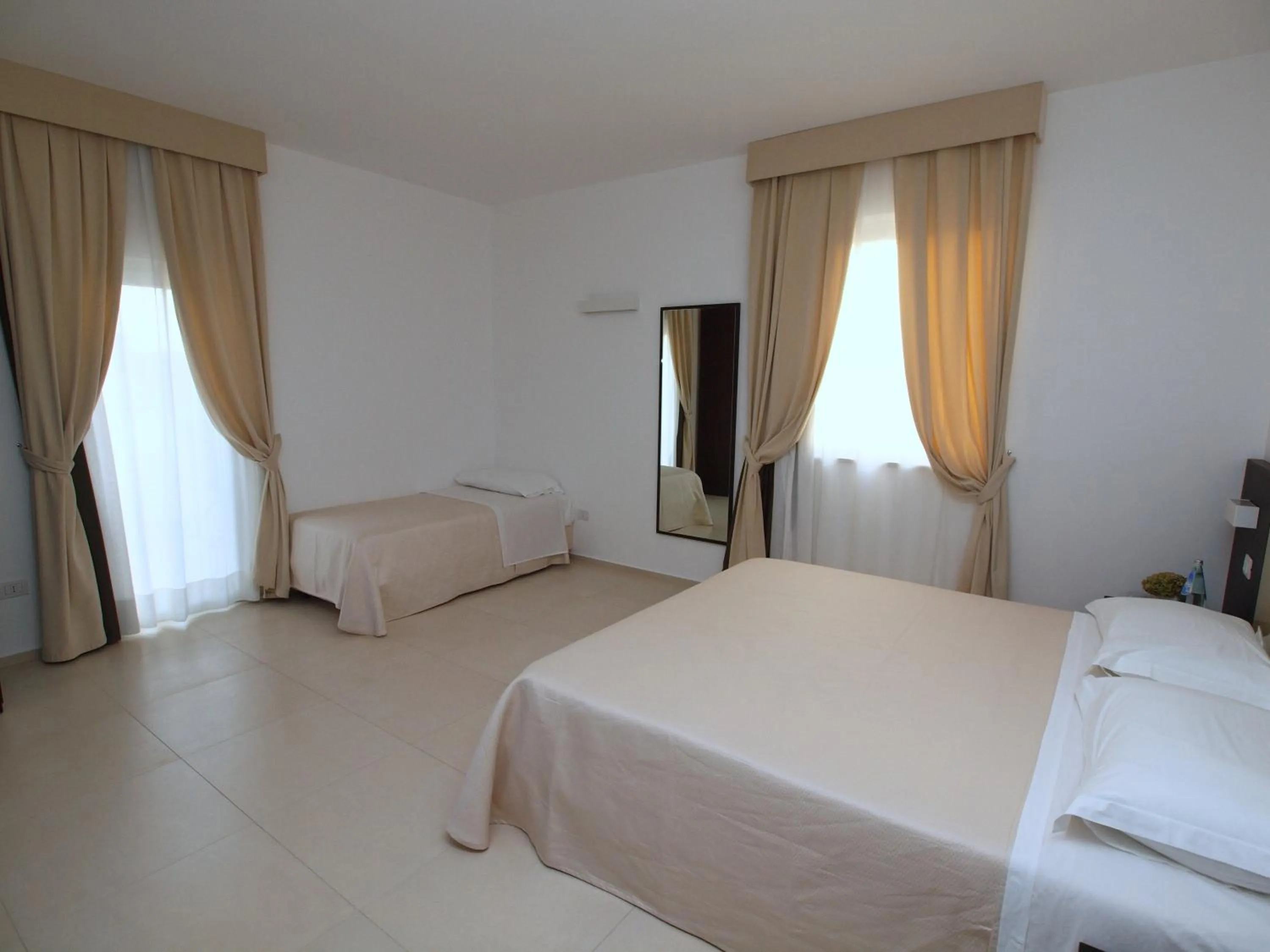 Photo of the whole room, Bed in Hotel Villa San Bartolo