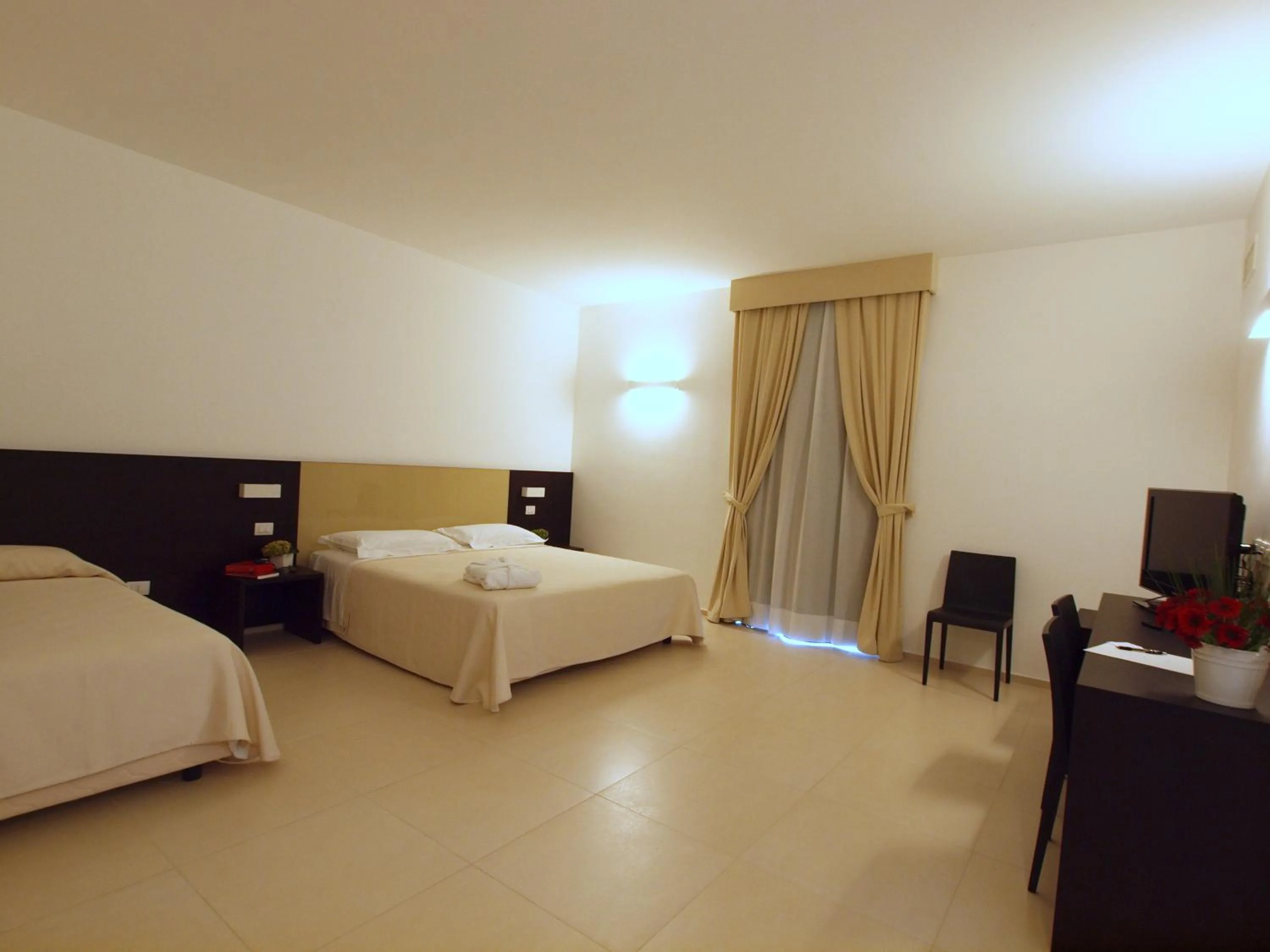 Photo of the whole room, Bed in Hotel Villa San Bartolo