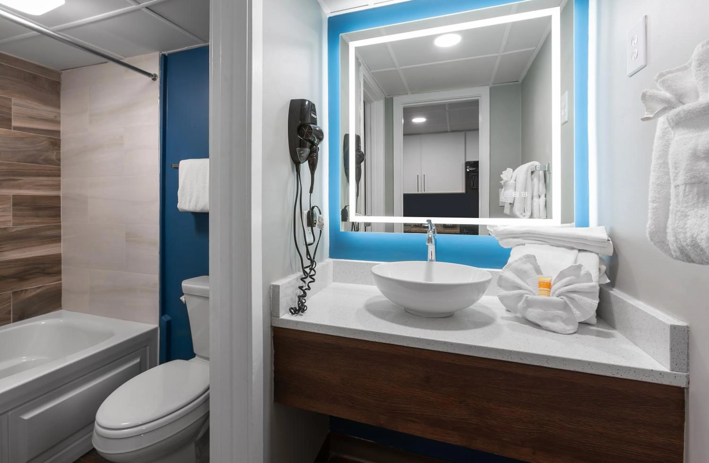 Bathroom in Crown Reef Beach Resort and Waterpark