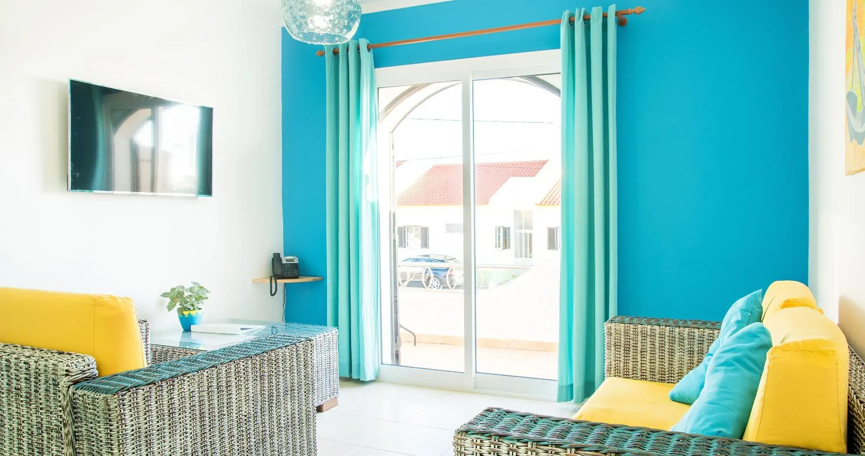One-Bedroom Apartment with Balcony and Garden View in Tonel Apartments One-Bedroom Apartment with Balcony and Garden View in Tonel Apartments