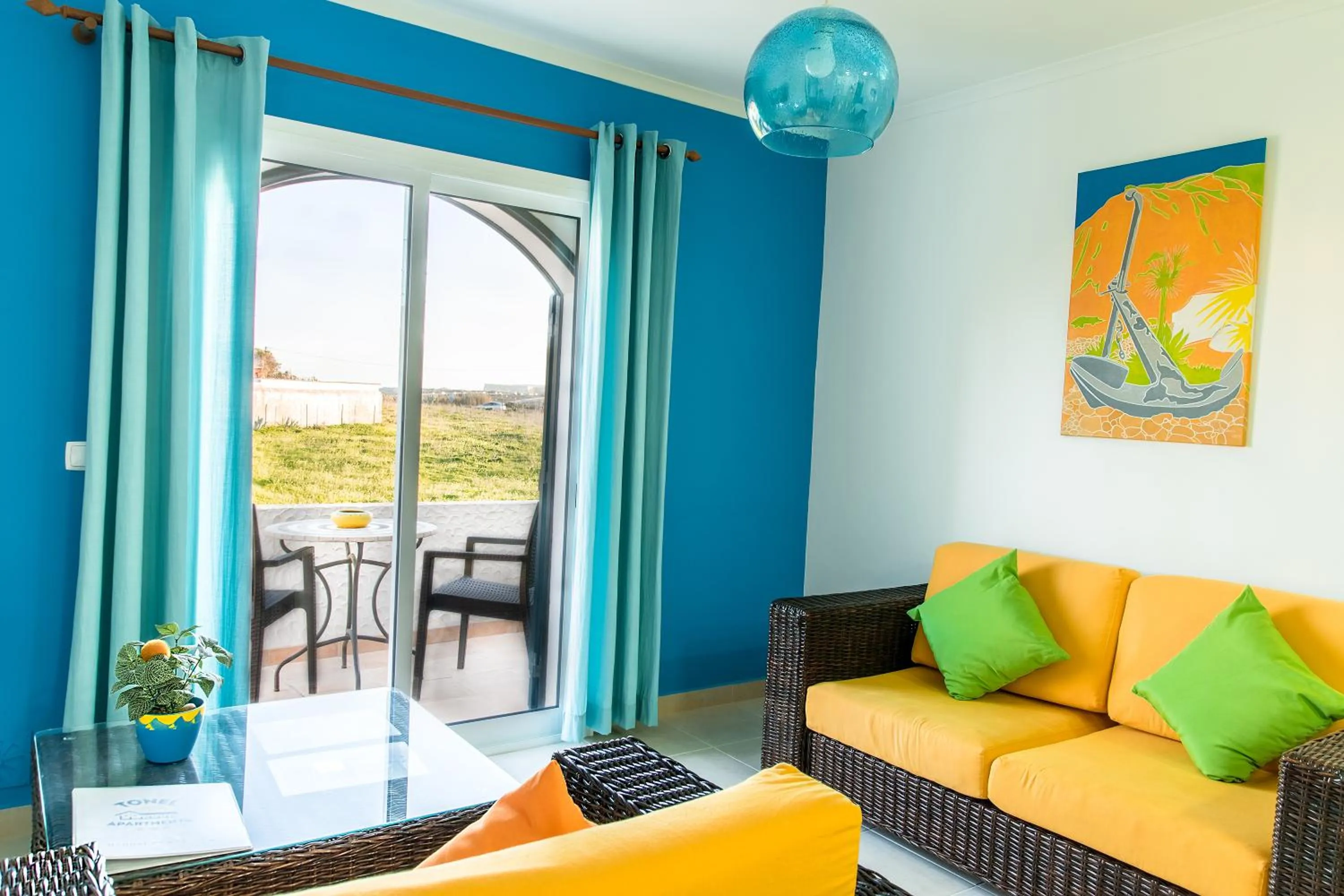 Kitchen or kitchenette in Tonel Apartamentos Turisticos