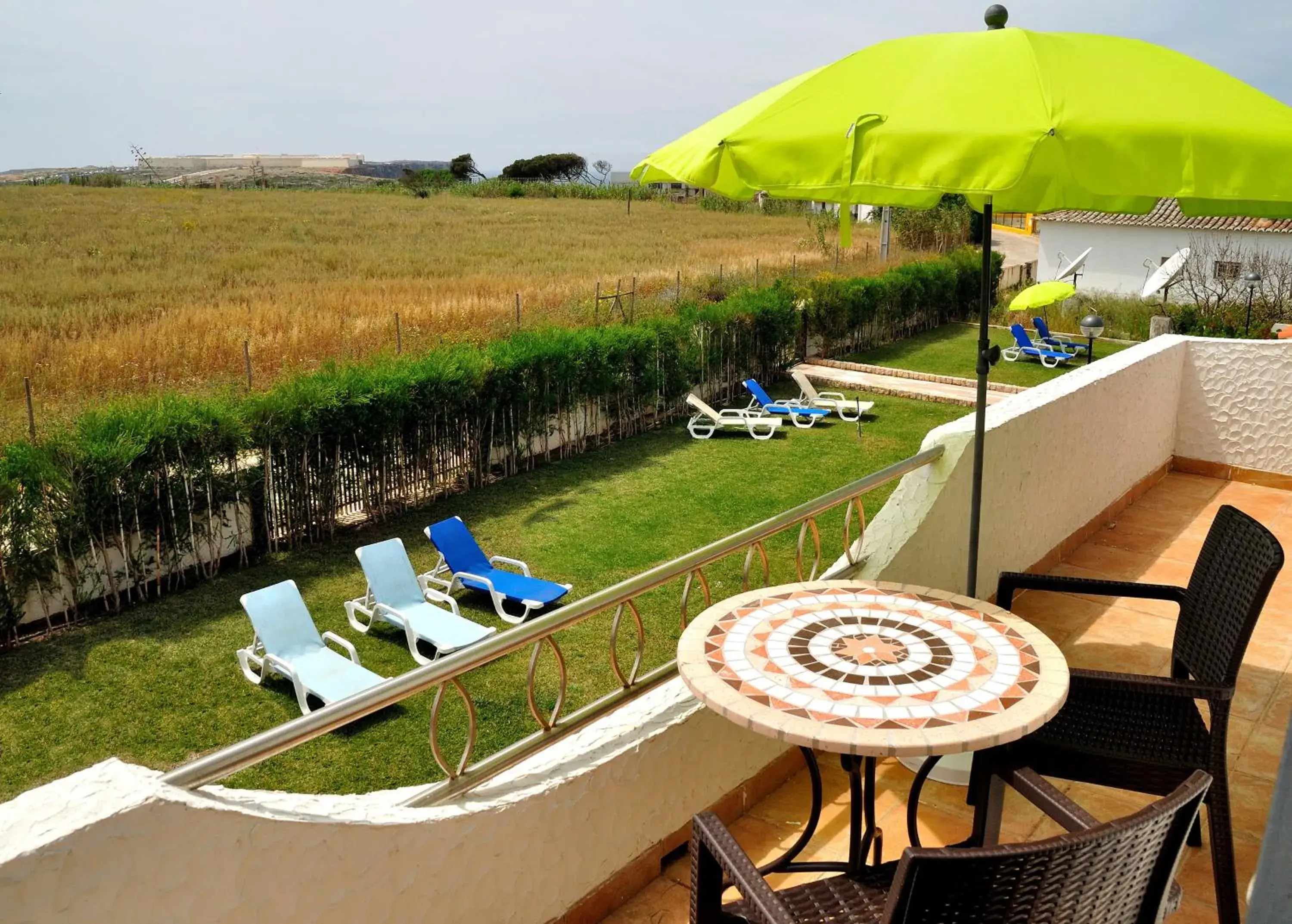 One Bedroom Apartment with Sea and Garden View in Tonel Apartamentos Turisticos One Bedroom Apartment with Sea and Garden View in Tonel Apartamentos Turisticos