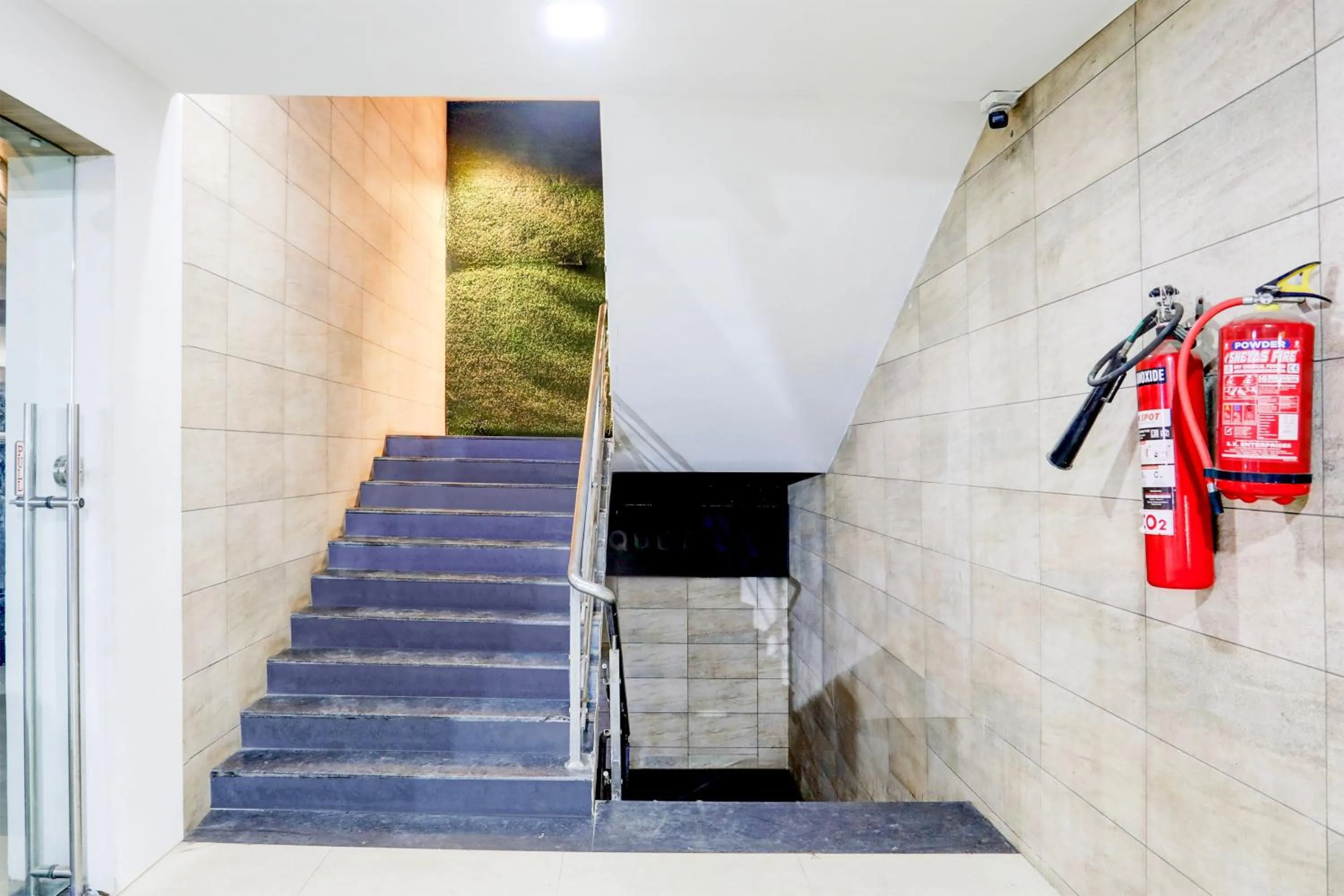 Facade/entrance in Super Townhouse Prahladnagar