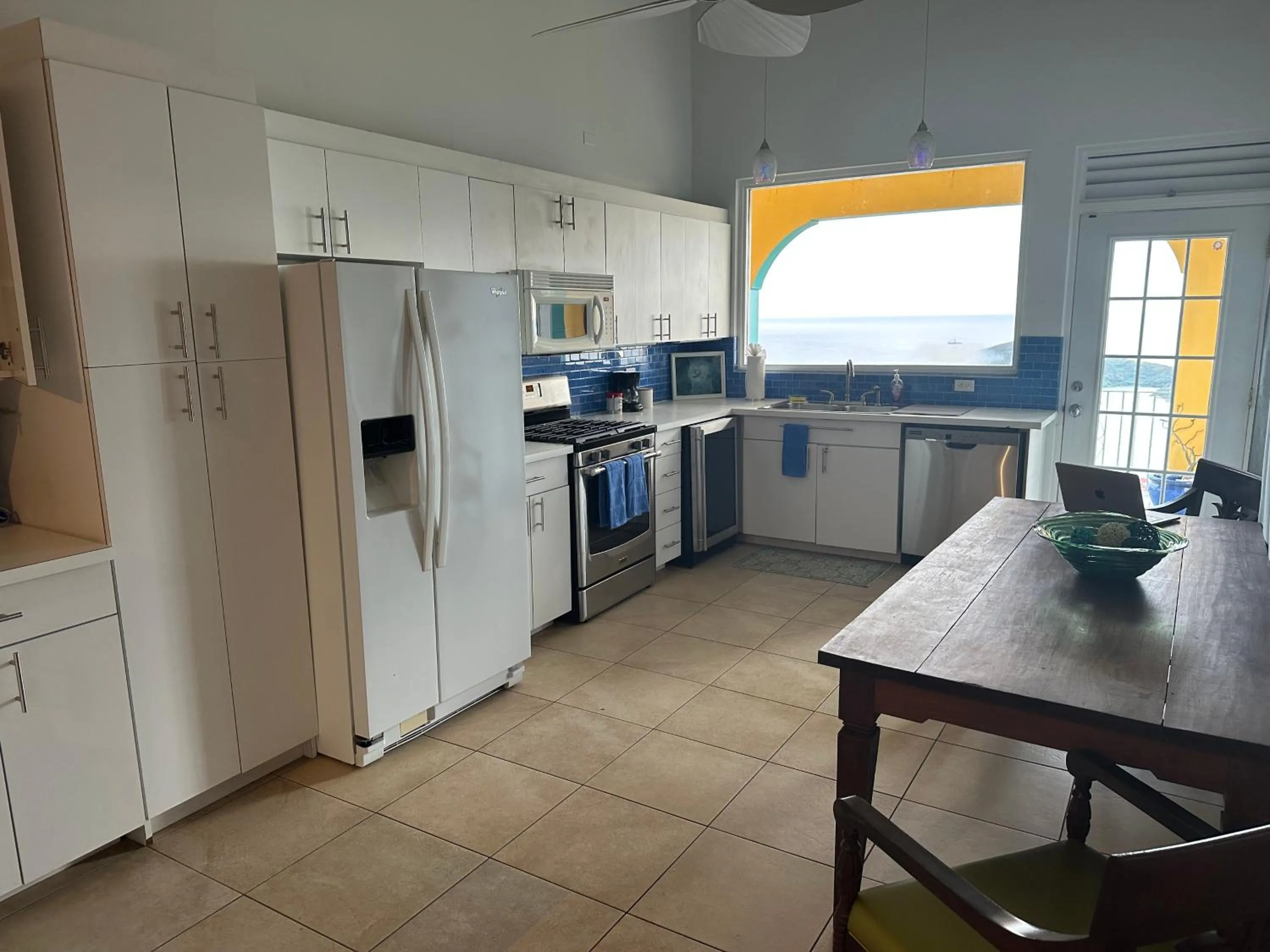 Coffee/tea facilities in The Mafolie Hotel