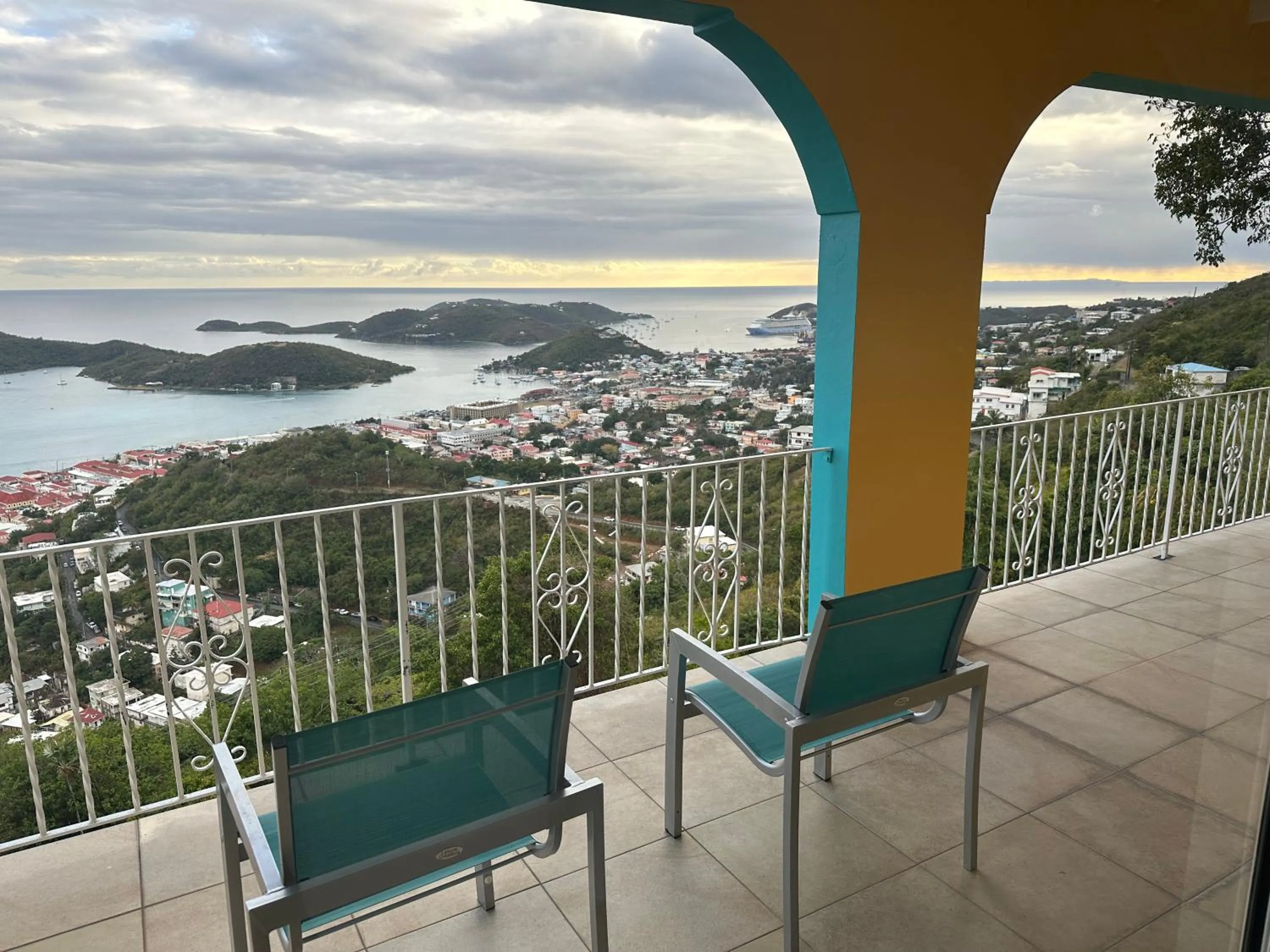 Balcony/Terrace in The Mafolie Hotel