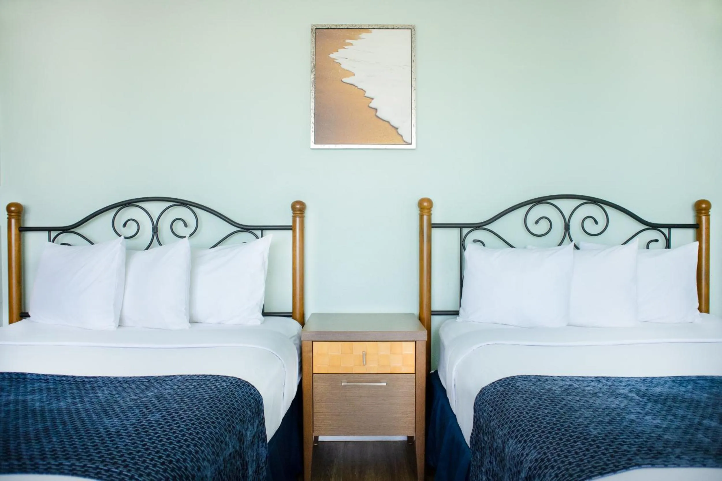 Bedroom, Bed in The Beachview Inn Clearwater Beach