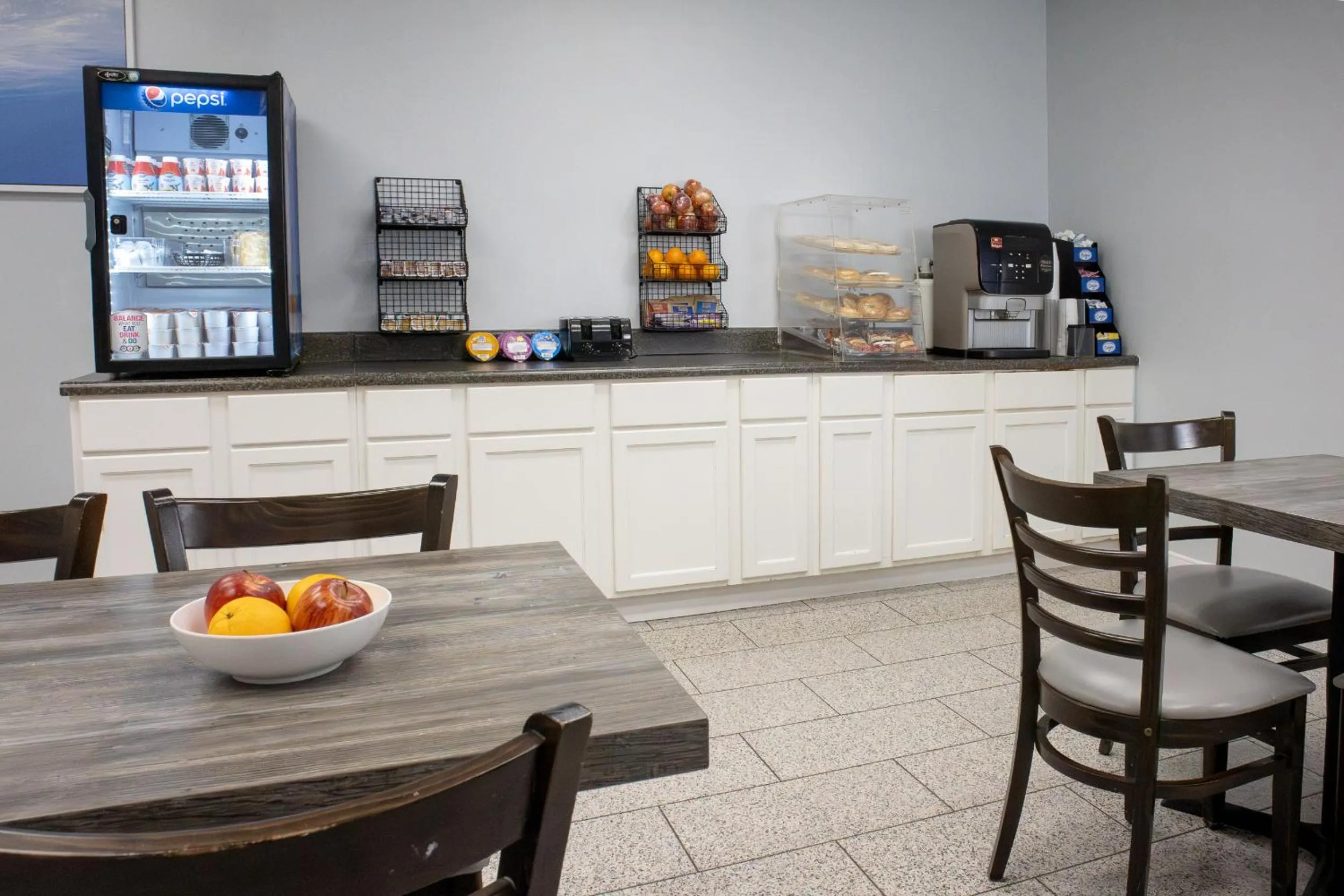 Breakfast in The Beachview Inn Clearwater Beach