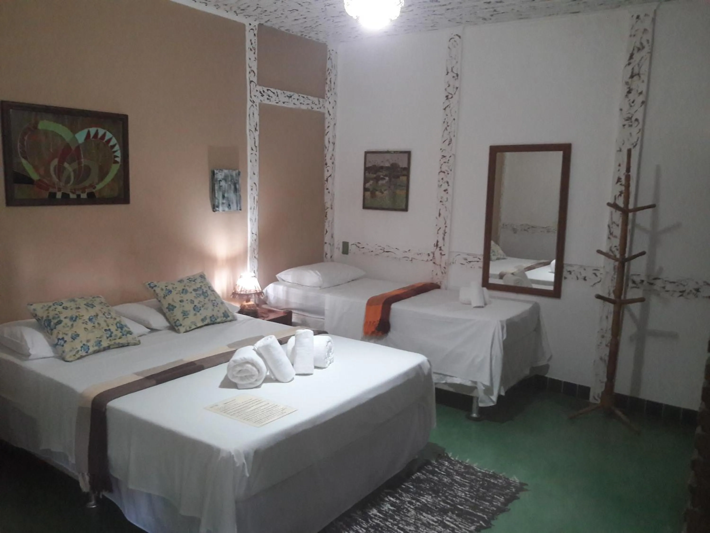 Photo of the whole room, Bed in Pousada Macunaima