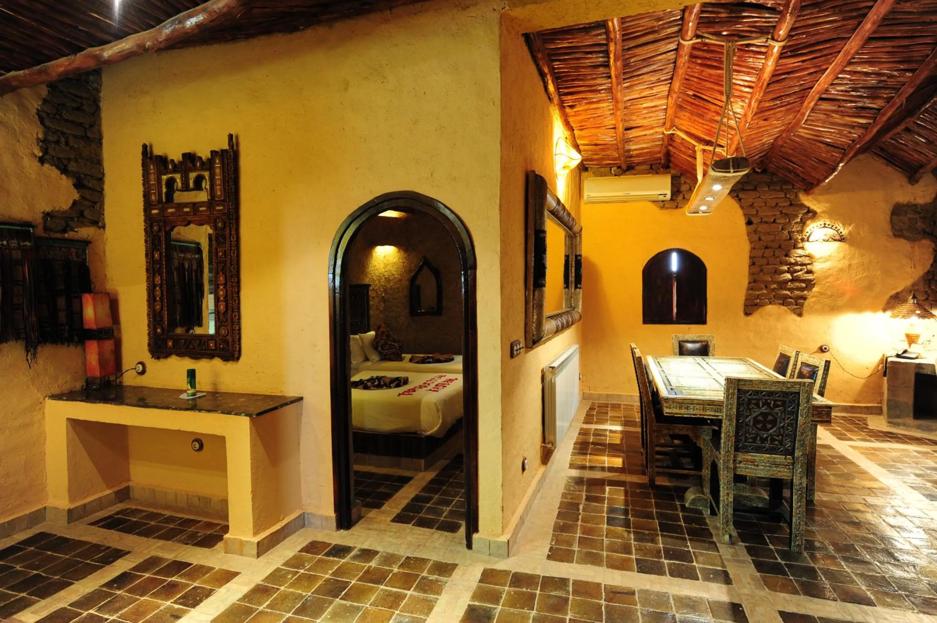 Photo of the whole room in Kasbah Hotel Tombouctou