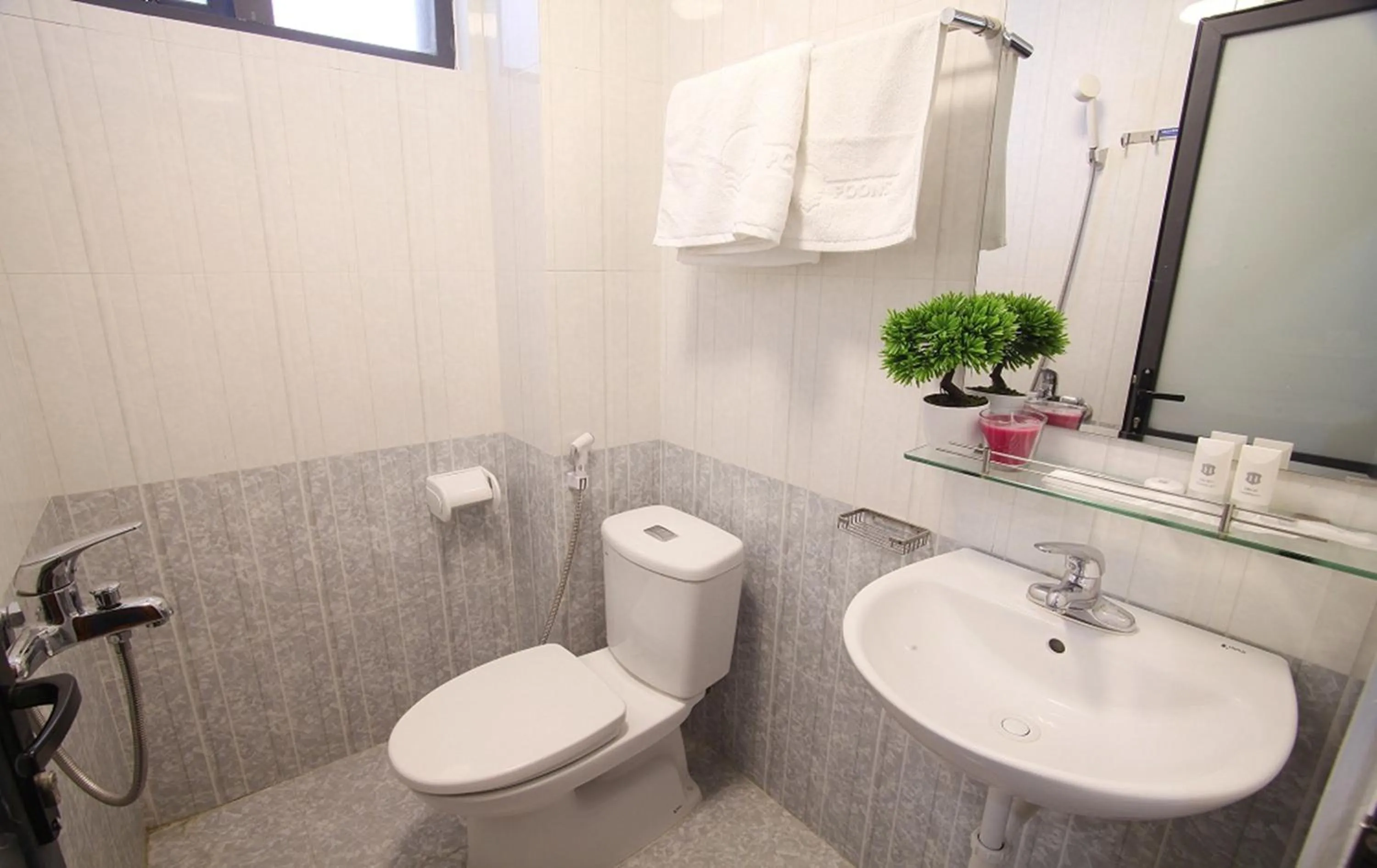 Toilet in Granda Central Apartment