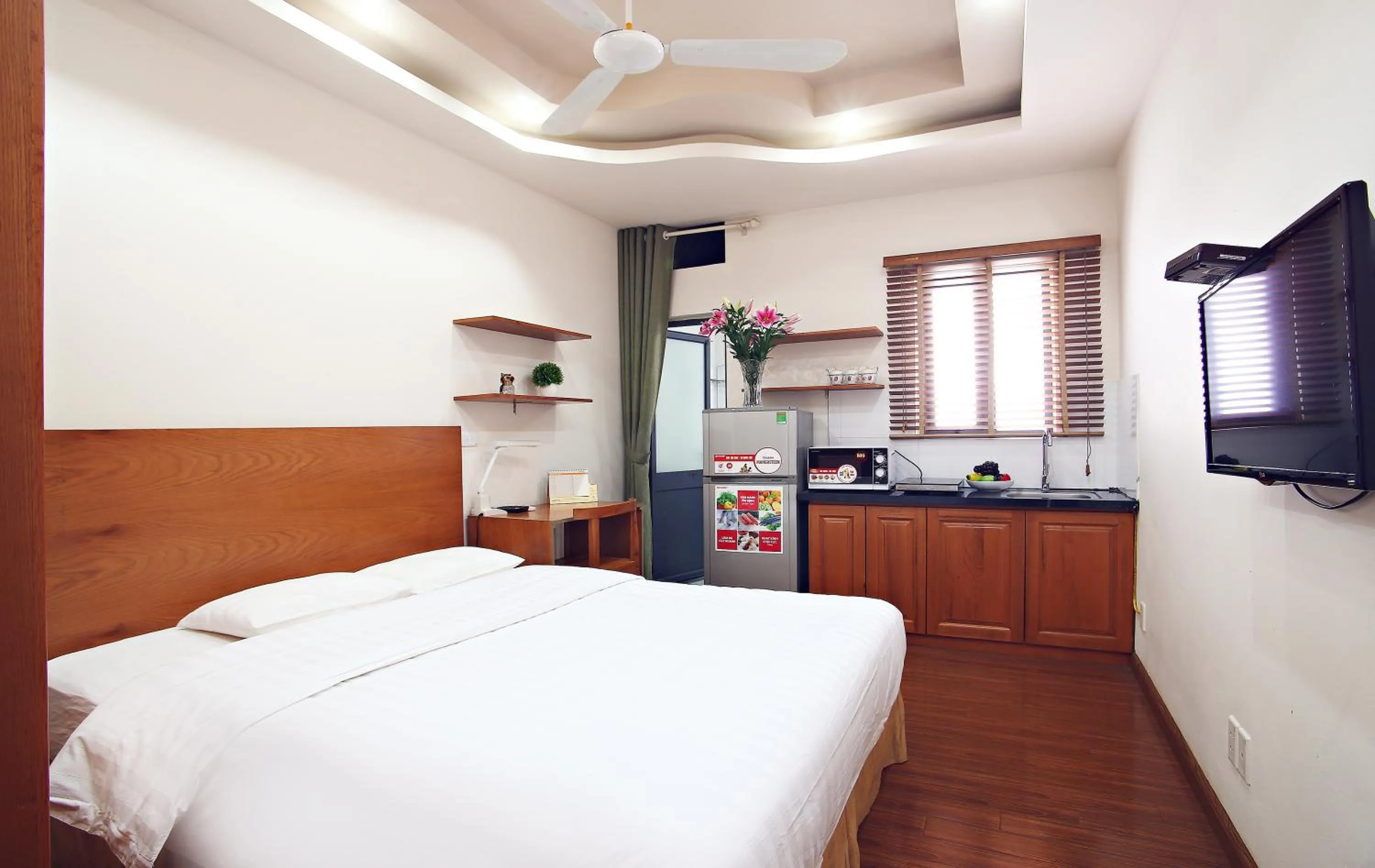 Photo of the whole room, Bed in Granda Central Apartment