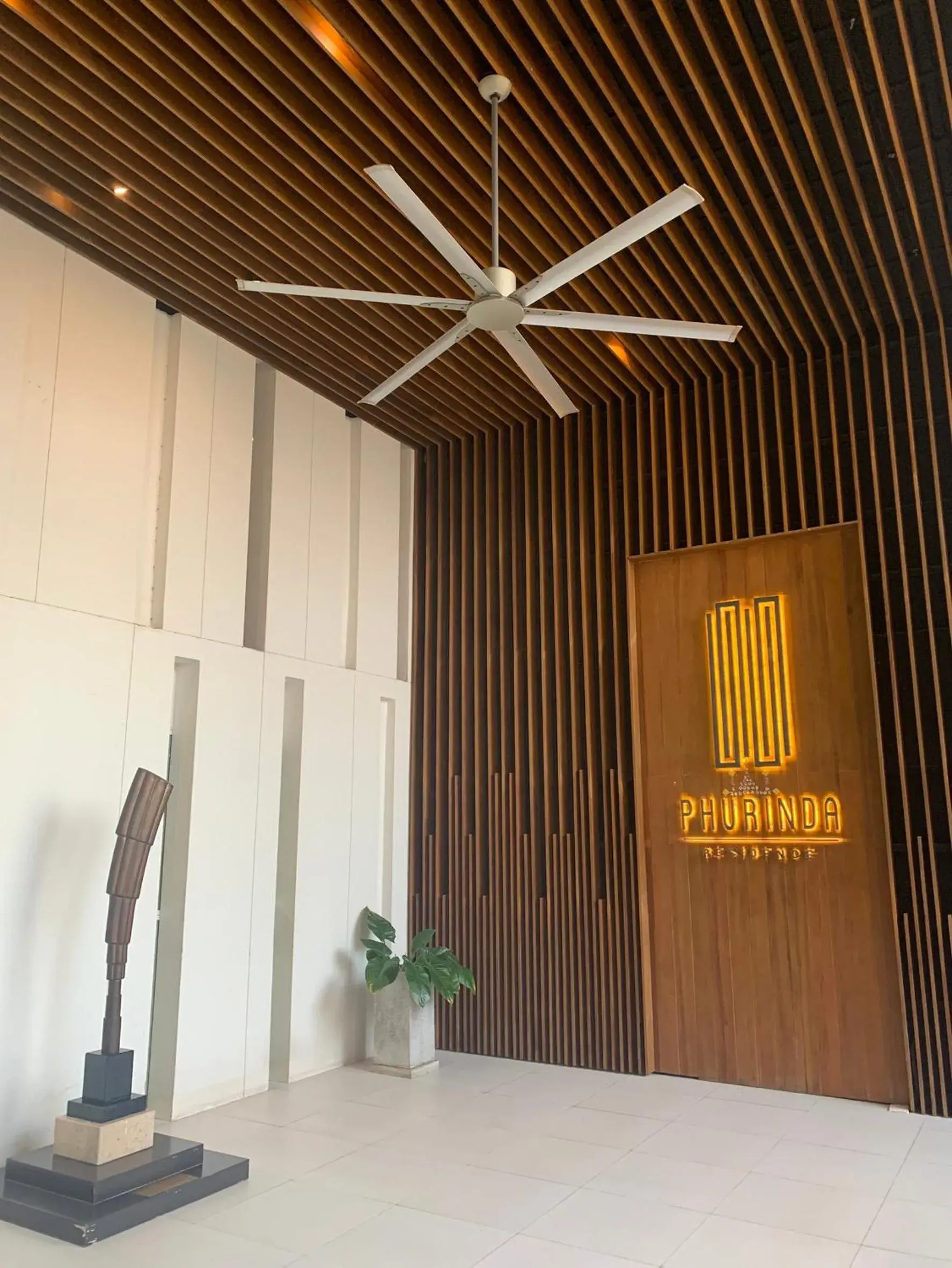 Facade/entrance in Phurinda Residence Facade/entrance in Phurinda Residence