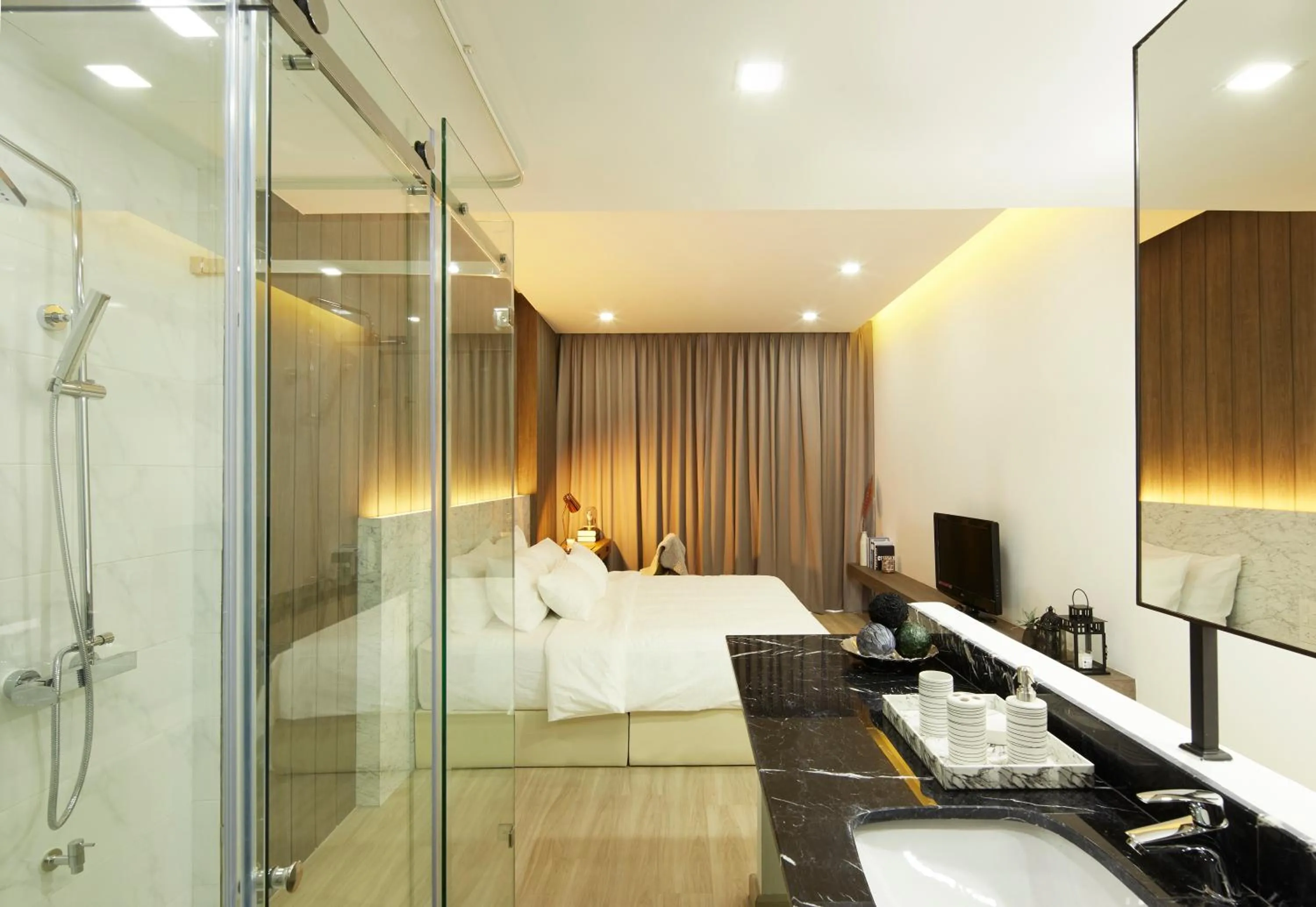 Photo of the whole room in Phurinda Residence