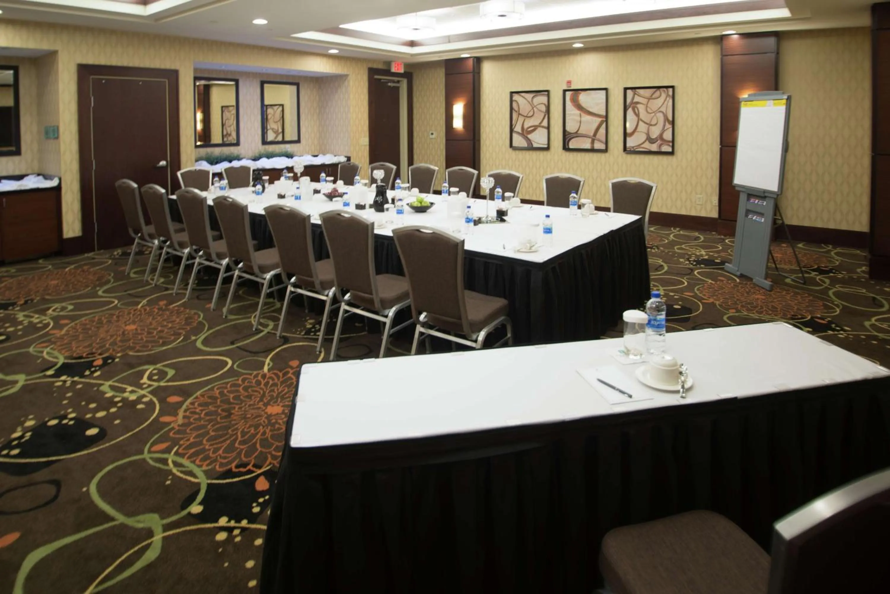 Meeting/conference room in Embassy Suites by Hilton Fayetteville Fort Bragg