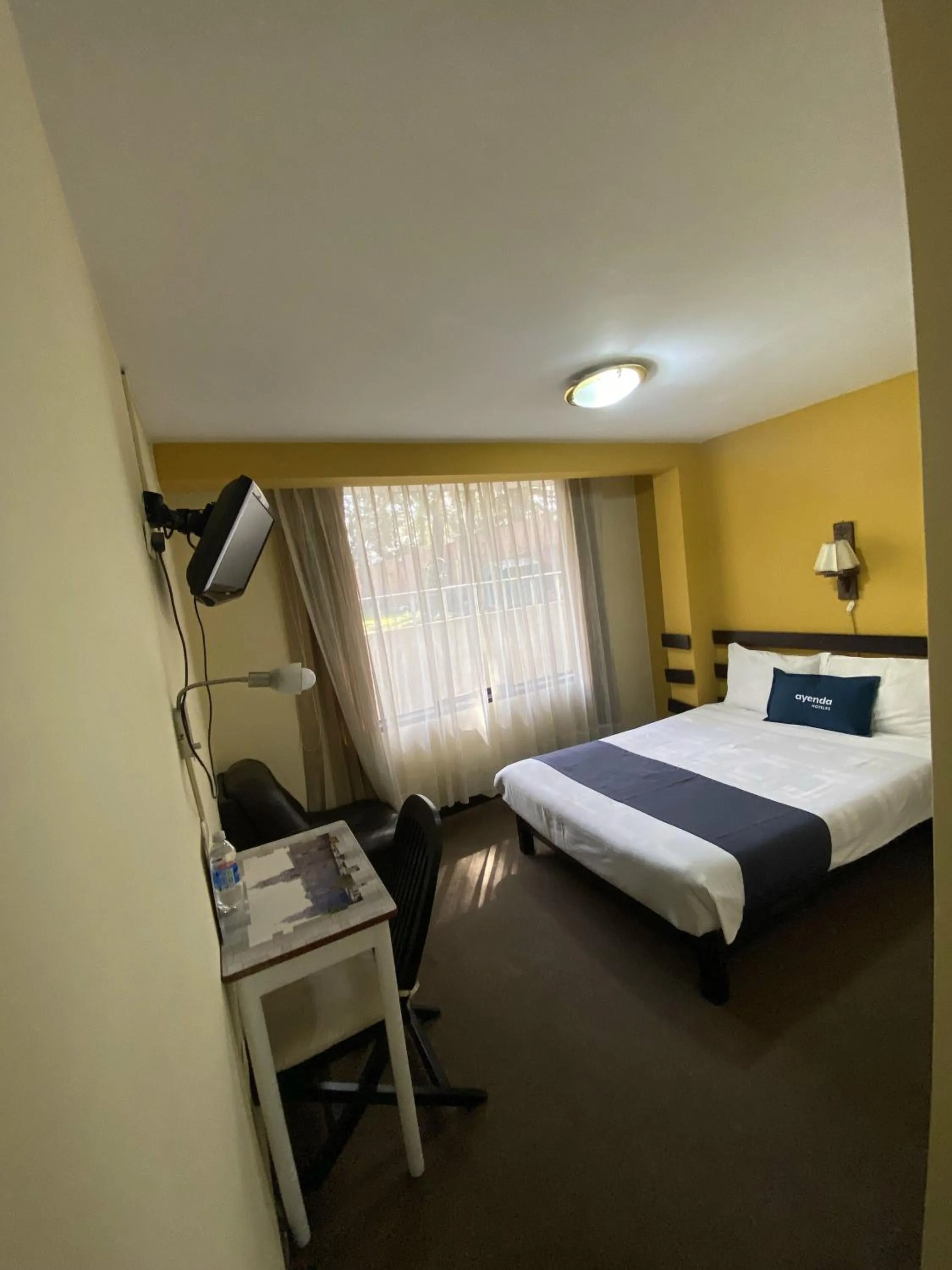 Photo of the whole room, Bed in Hotel Andenes