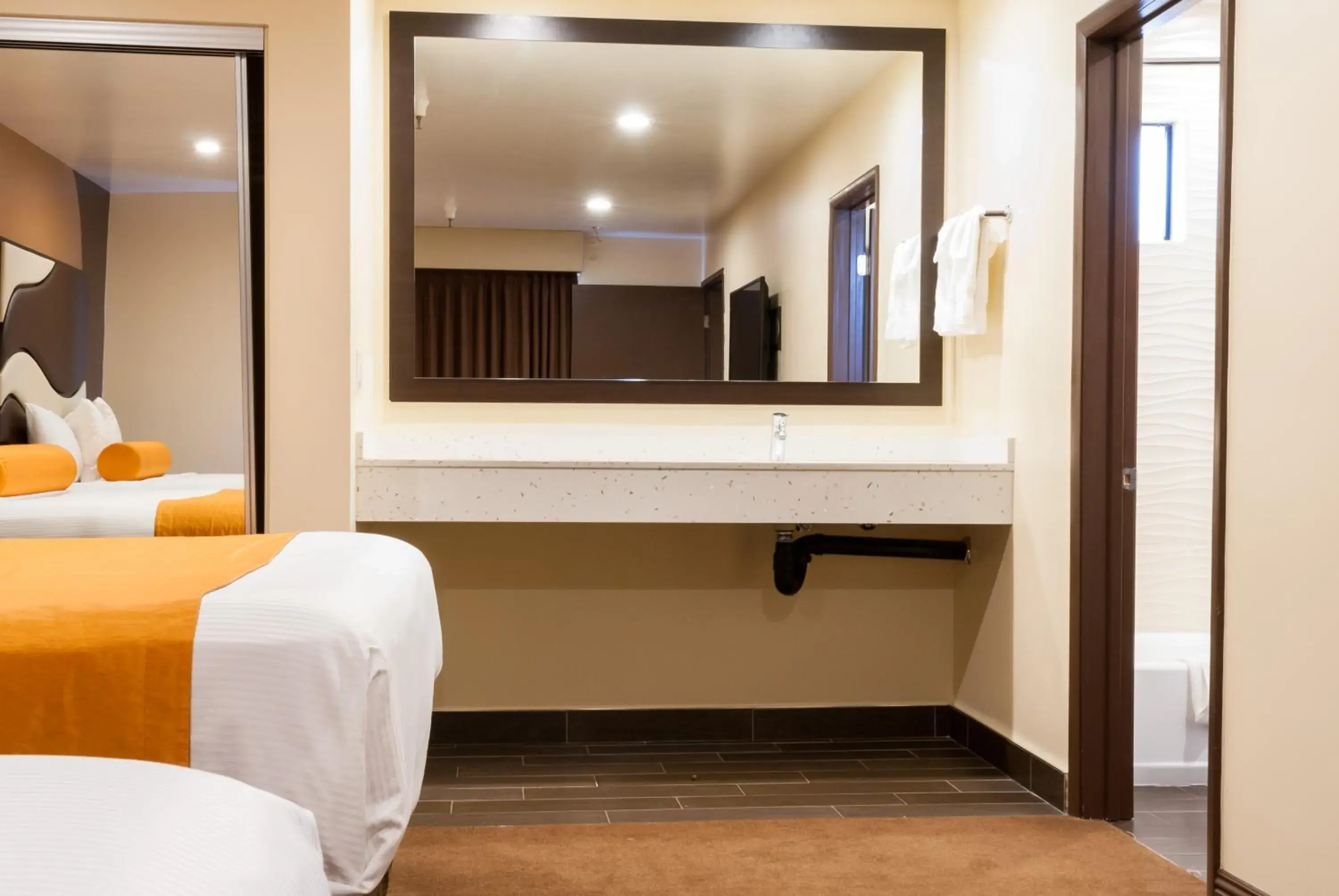 View (from property/room), Bed in Redondo Pier Inn View (from property/room), Bed in Redondo Pier Inn