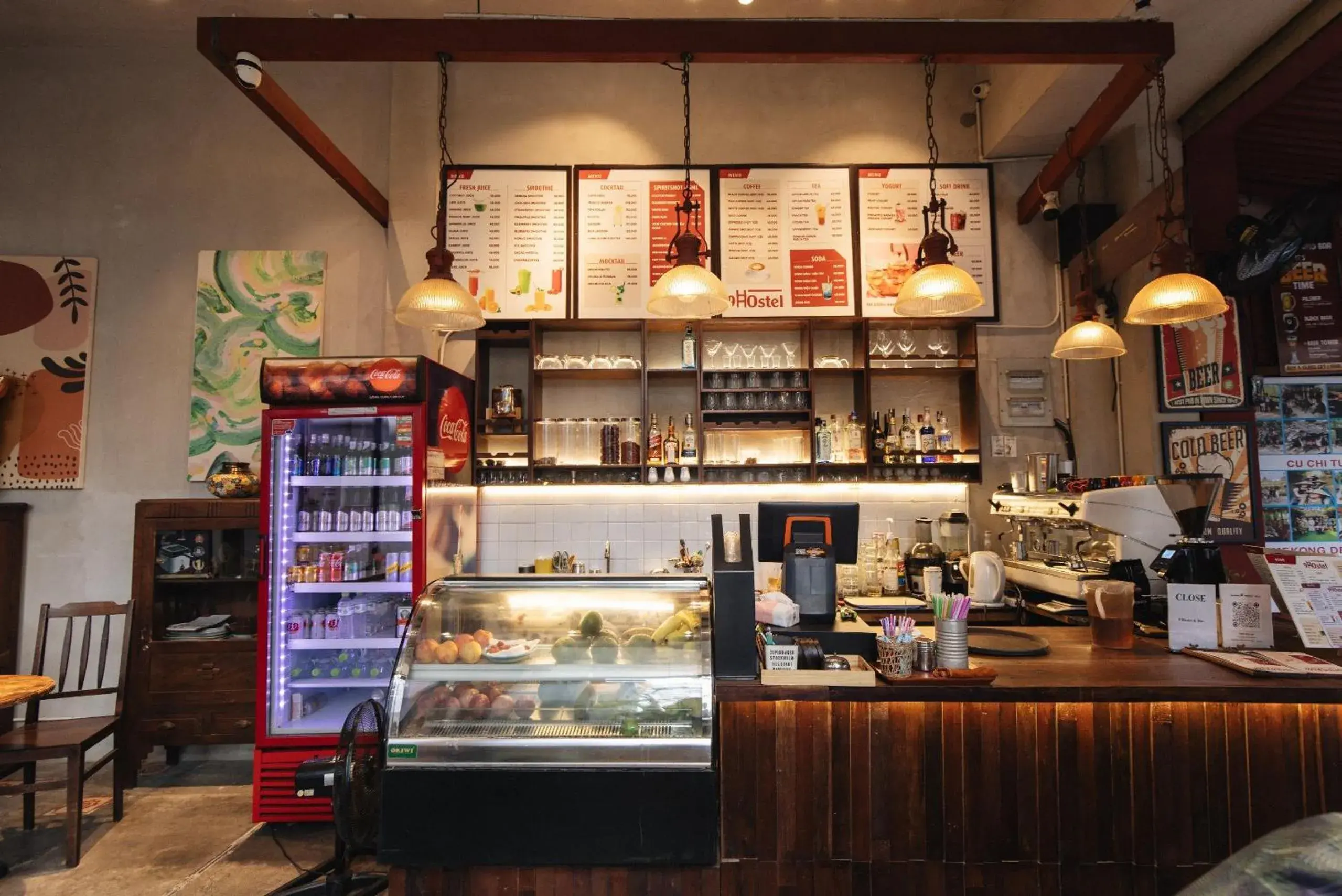 Lounge or bar in 9 Hostel and Bar Lounge or bar in 9 Hostel and Bar