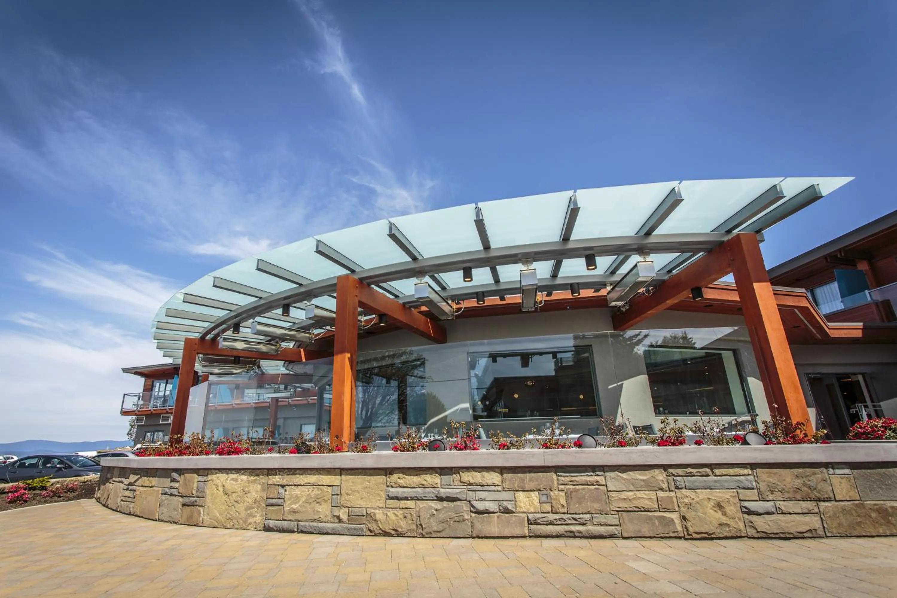 Property building in Qualicum Beach Inn